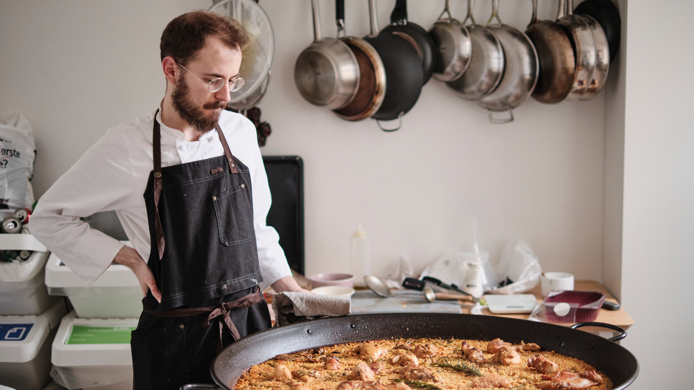 LifeX member Gabriel preparing a Paella