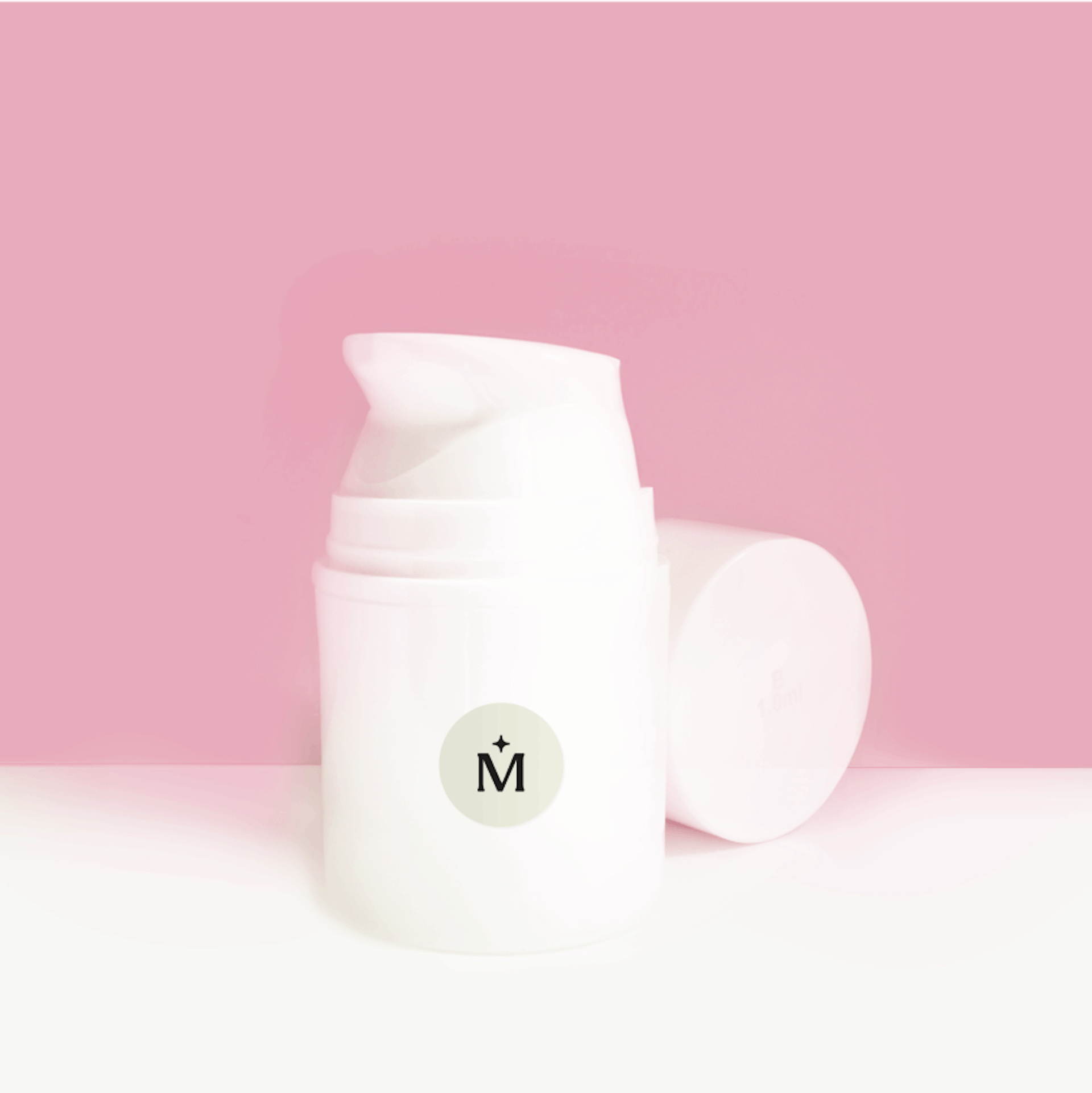 Midi Estriol cream bottle