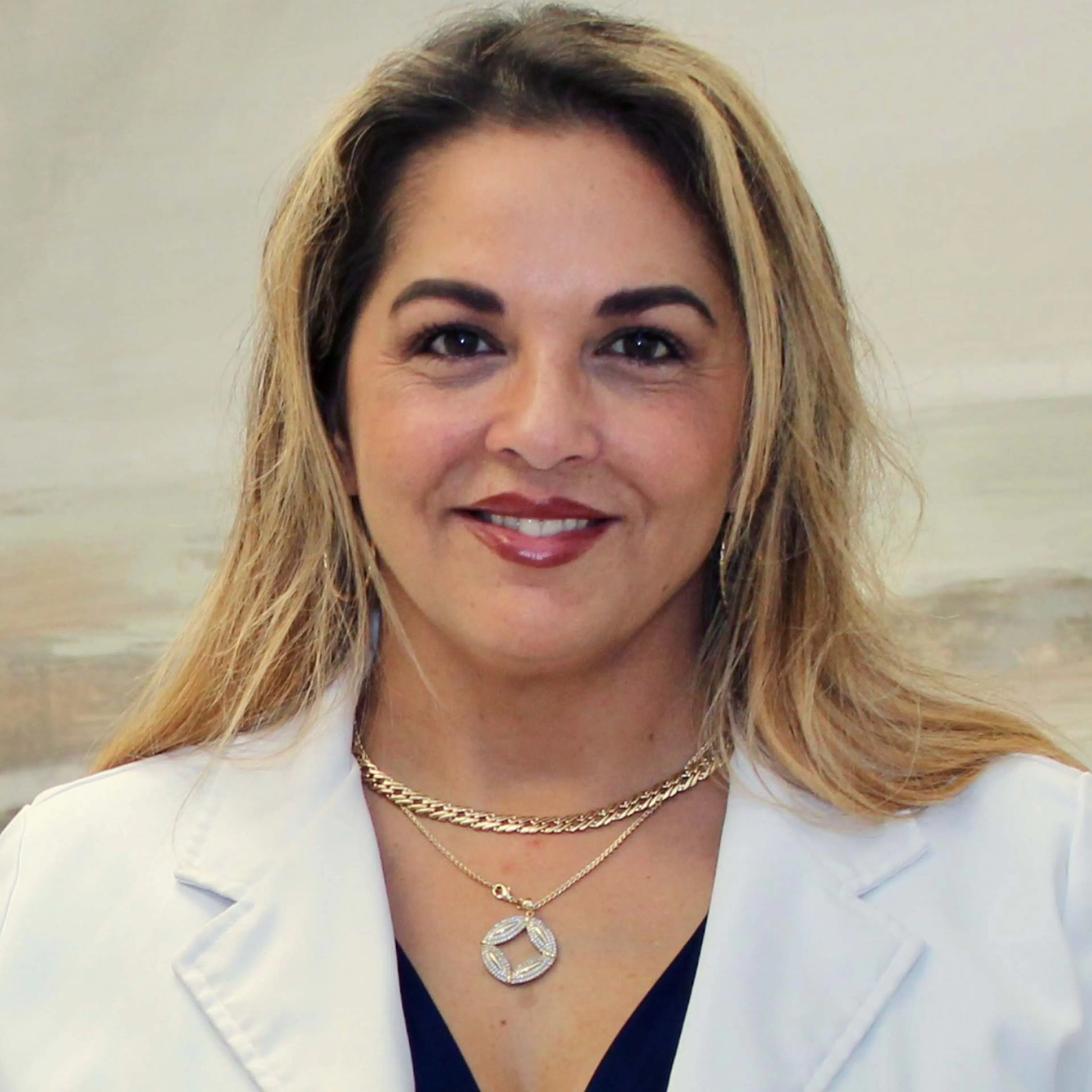 Silvia Suarez, MSN, APRN, AGACNP-C, Midi Clinician
