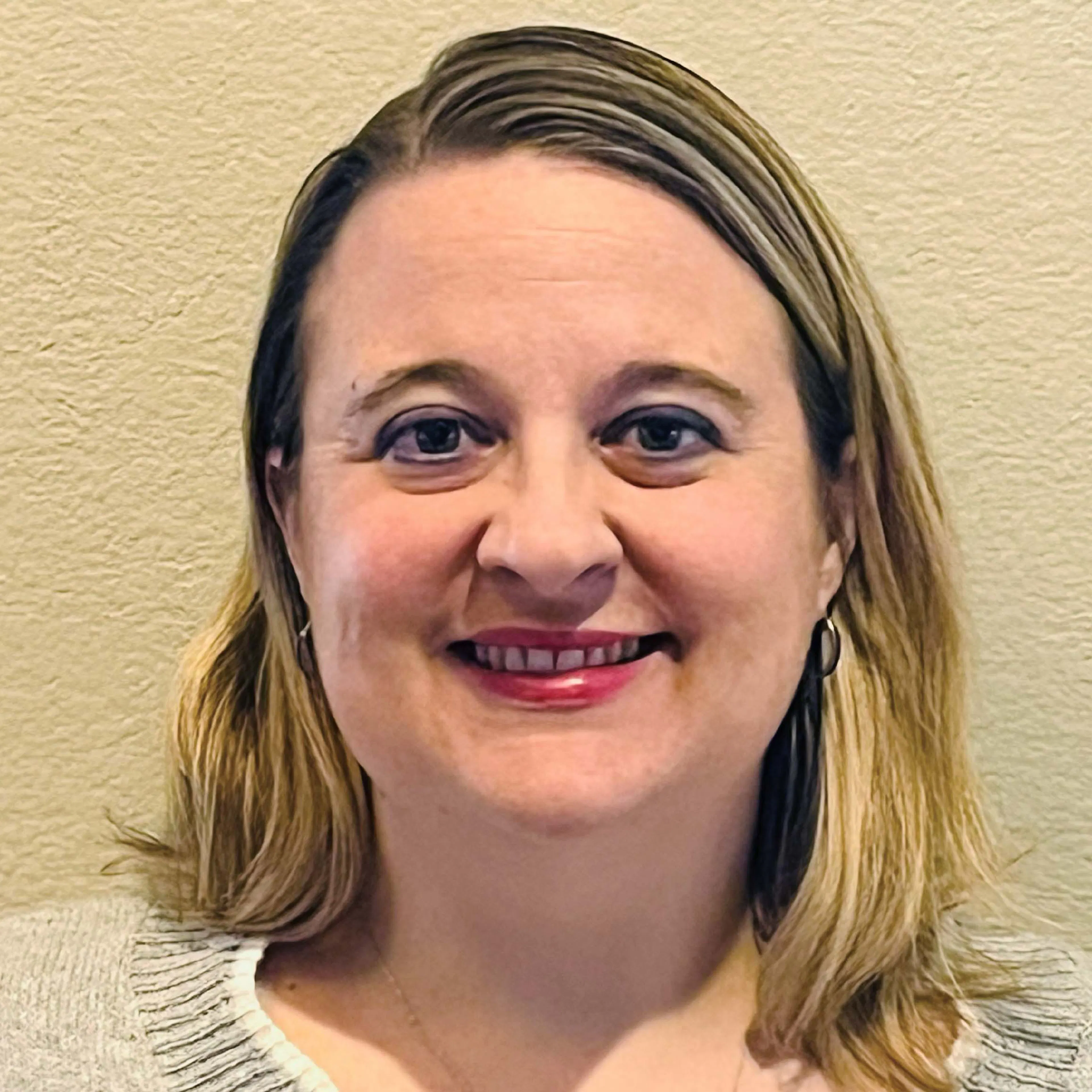 Suzanne Kelley, MSN, APRN, WHNP-BC, FNP-C, Midi Clinician