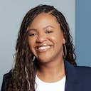 headshot of Lauren Savage