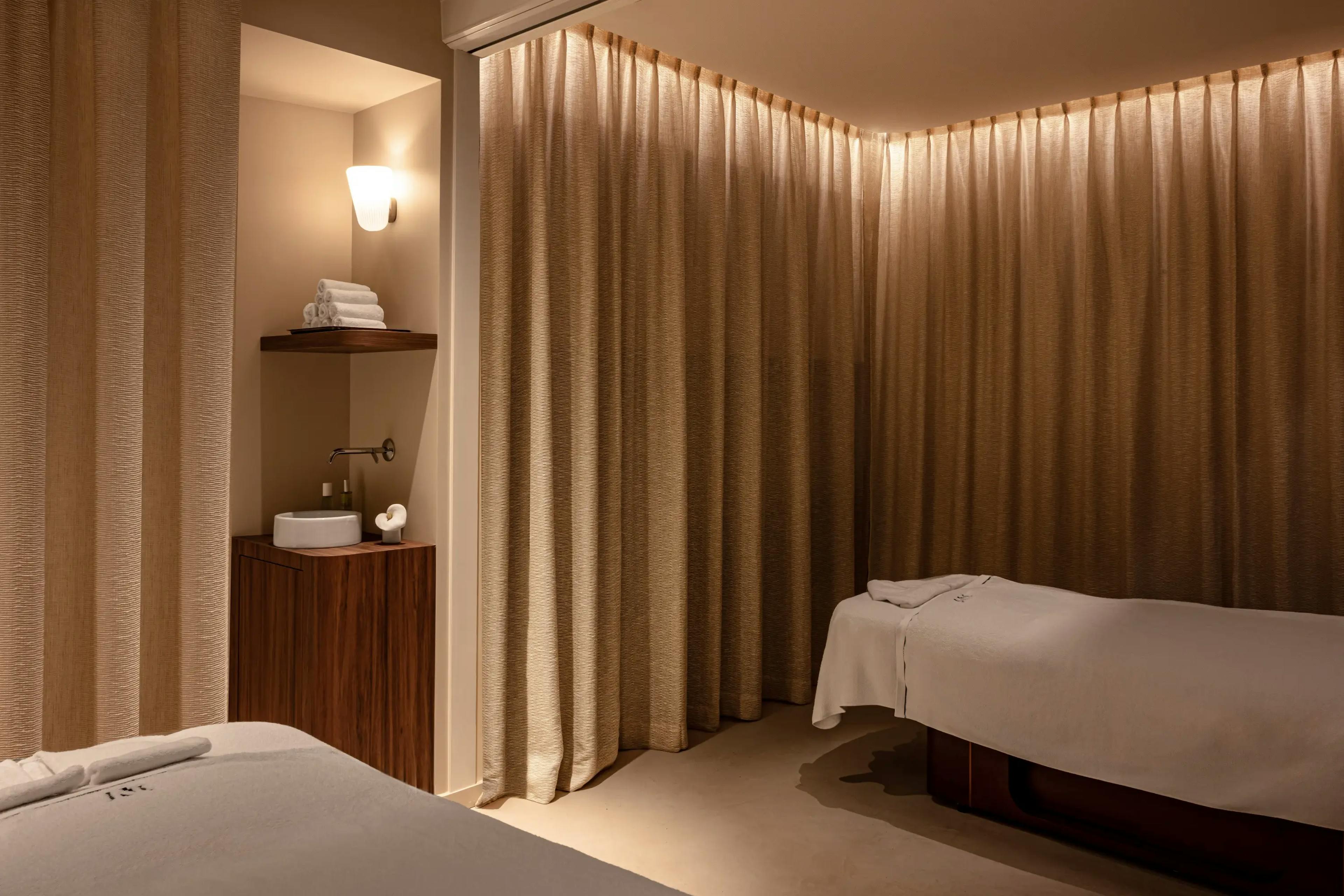Massage for two