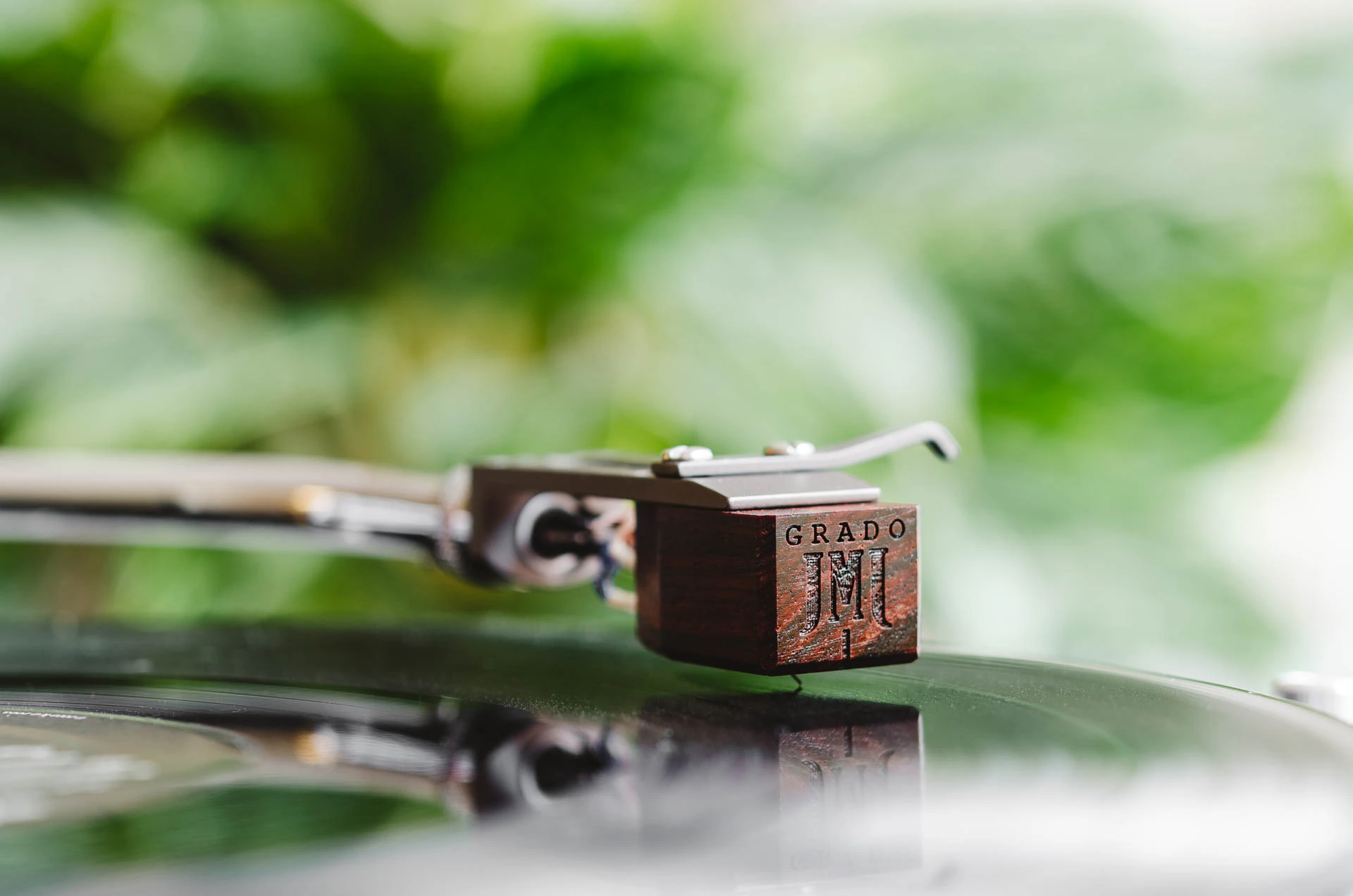 Grado Epoch Wooden Cartridge Close-up