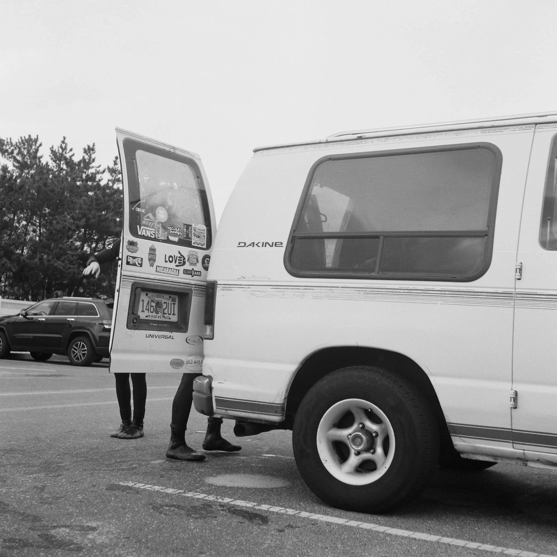surfers parking up on film