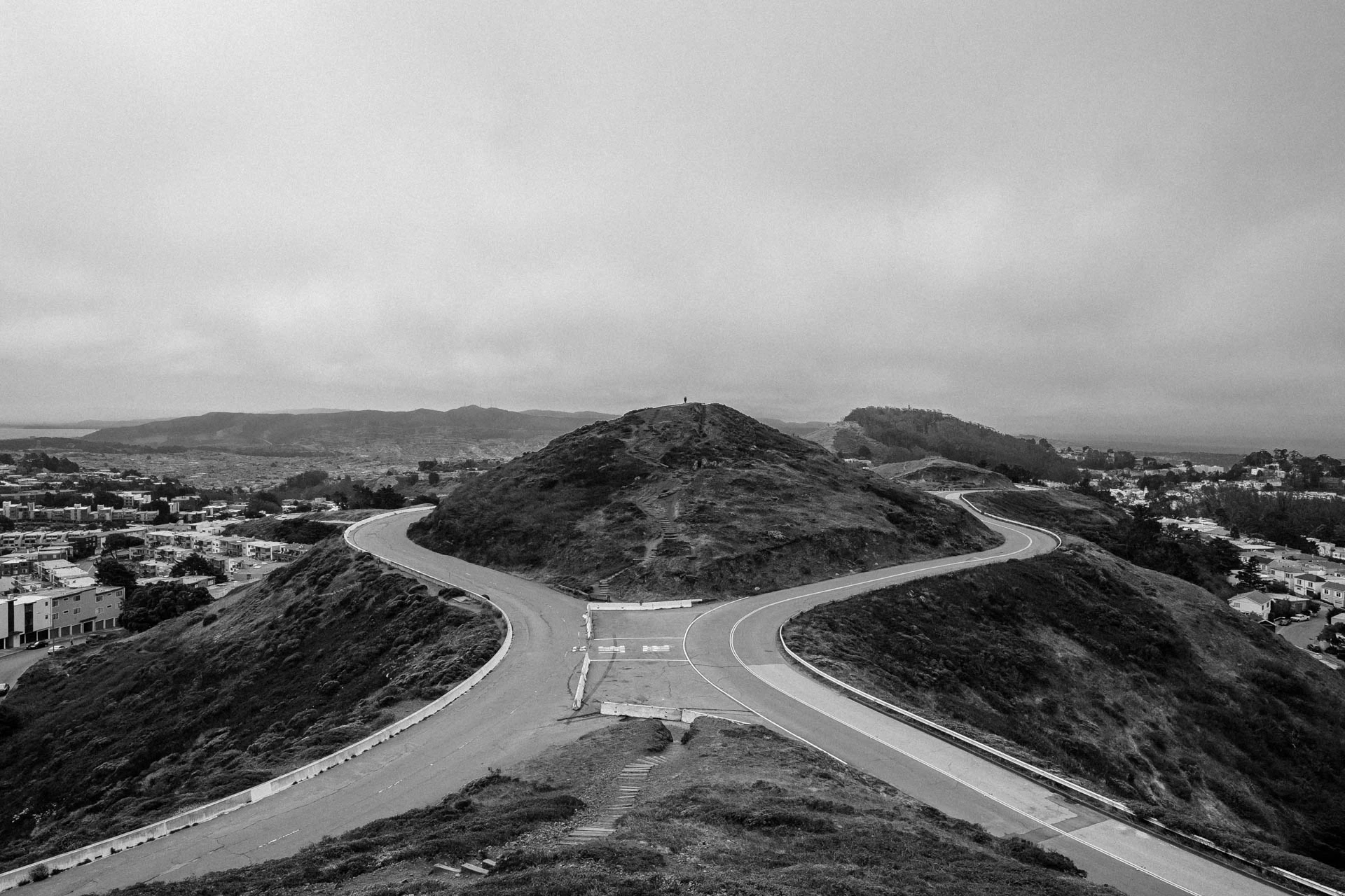 twin peaks in black and white