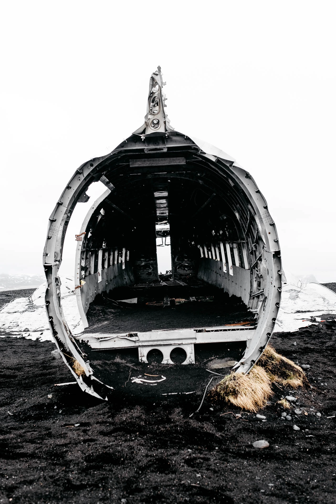 Solheimasandur plane black sand beach iceland