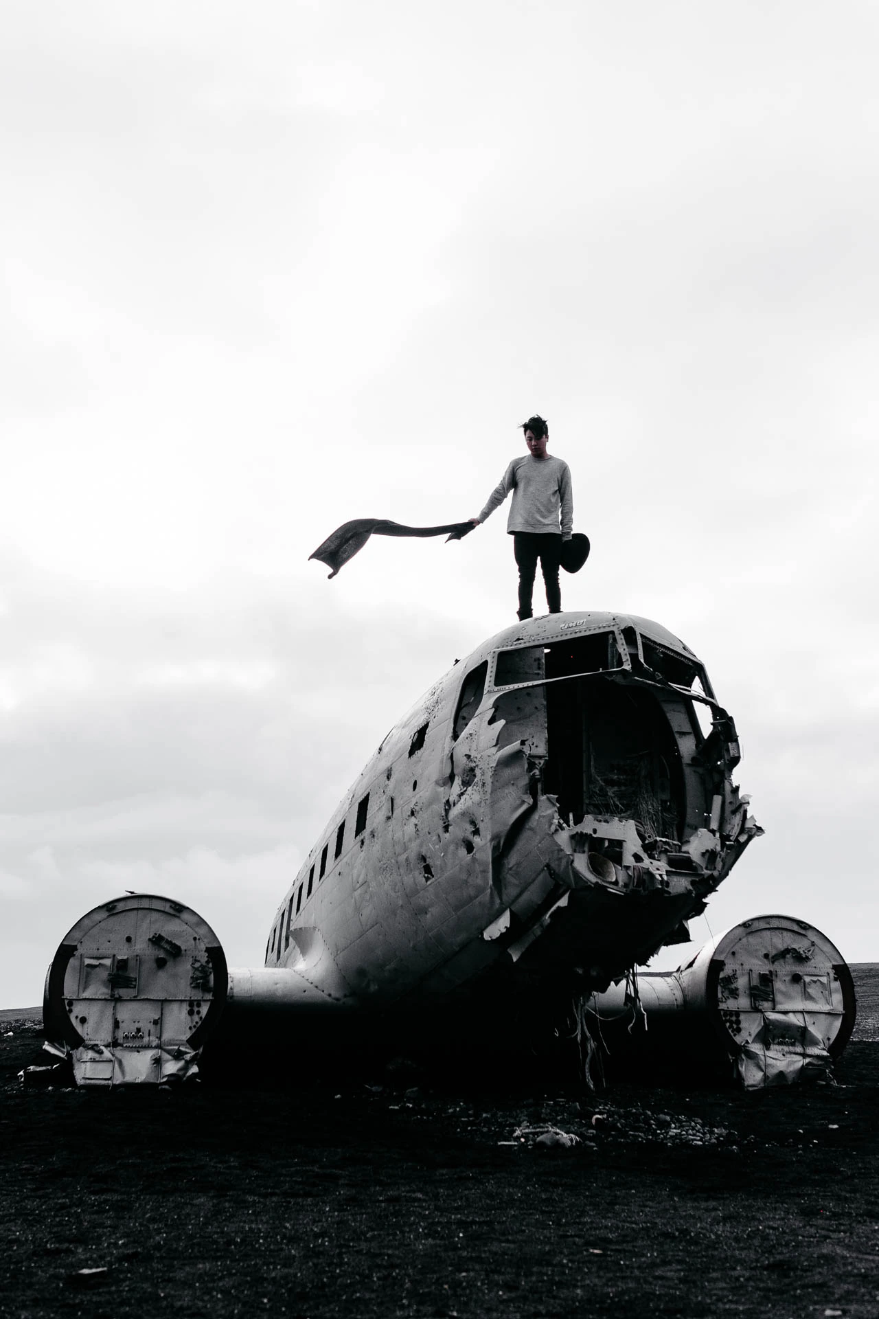 Solheimasandur plane black sand beach iceland