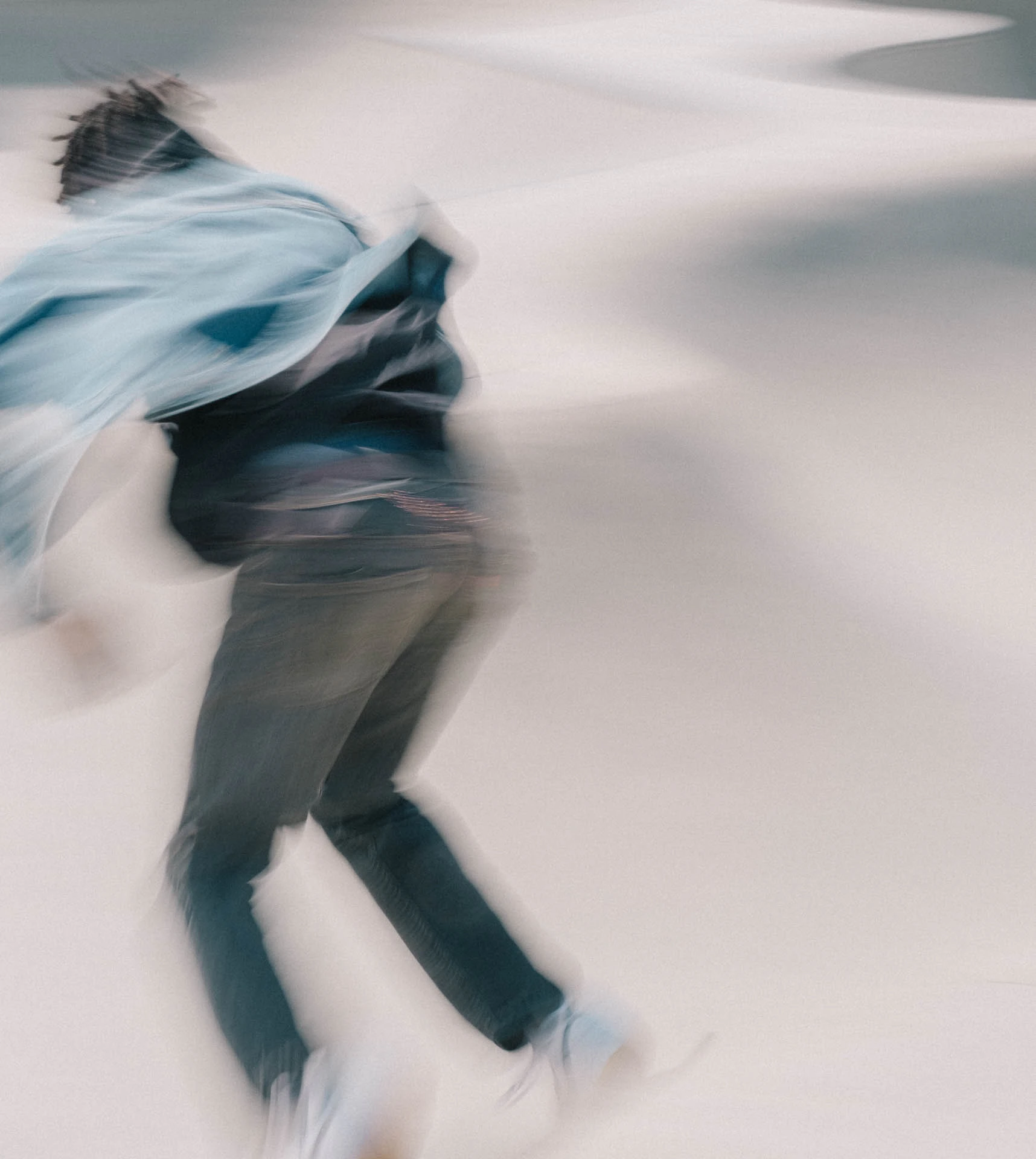 skateboarder in motion at venice beach