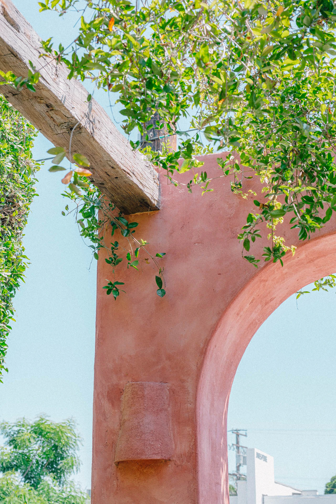 pink structure of great white cafe on melrose avenue
