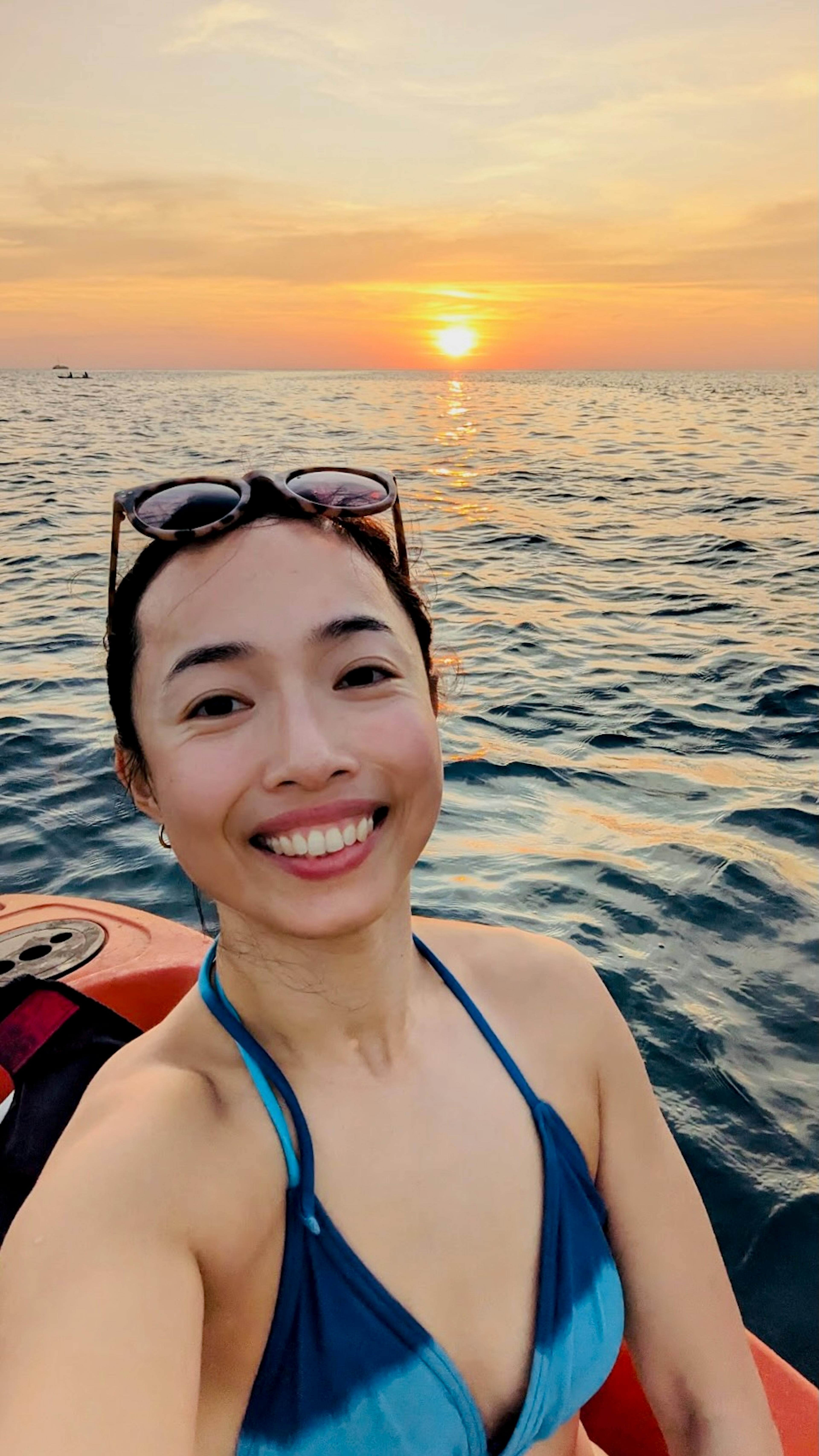 Ya Nui Beach sunset kayaking