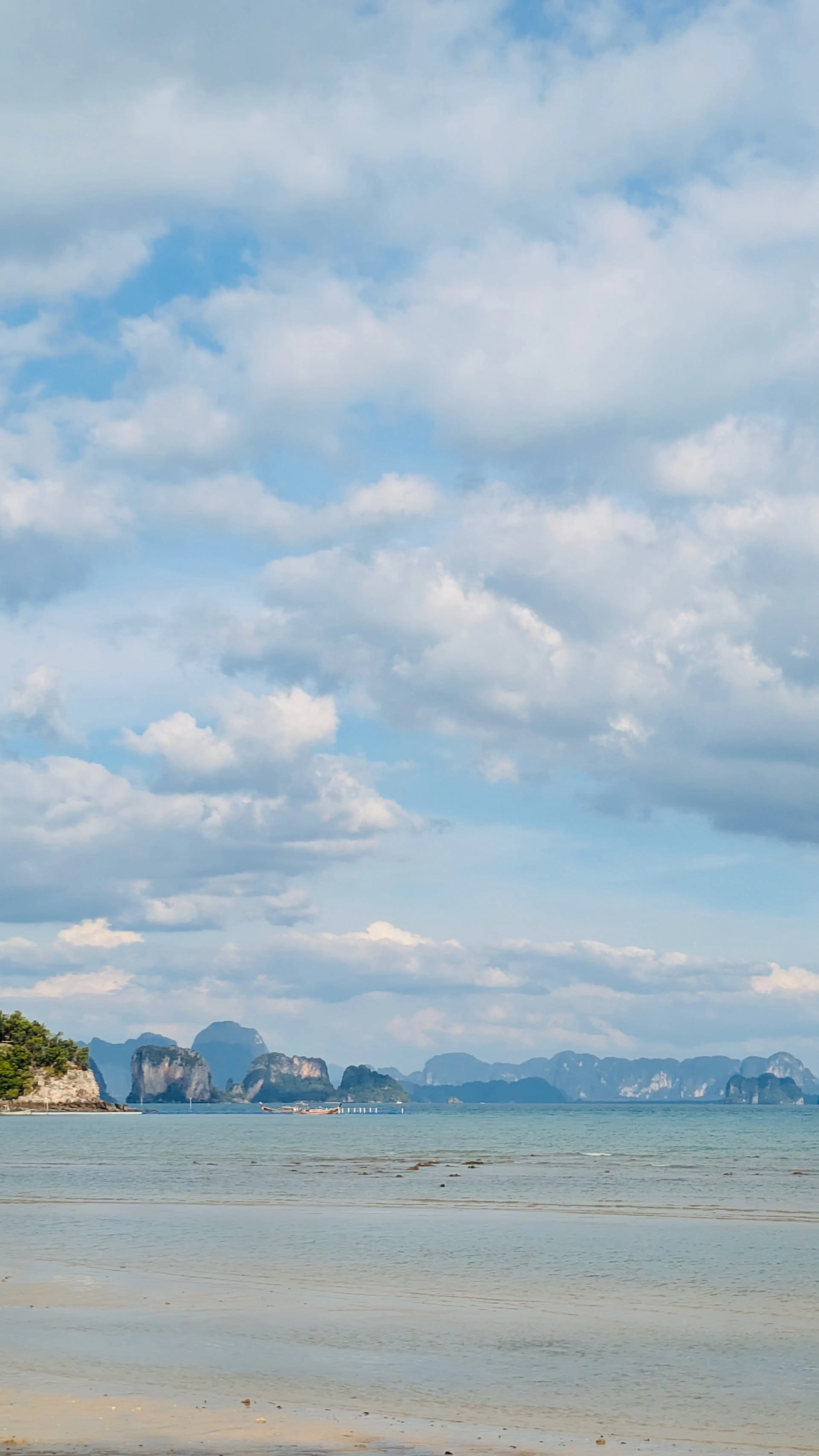 Low tide beach overlooking the limestone inlets