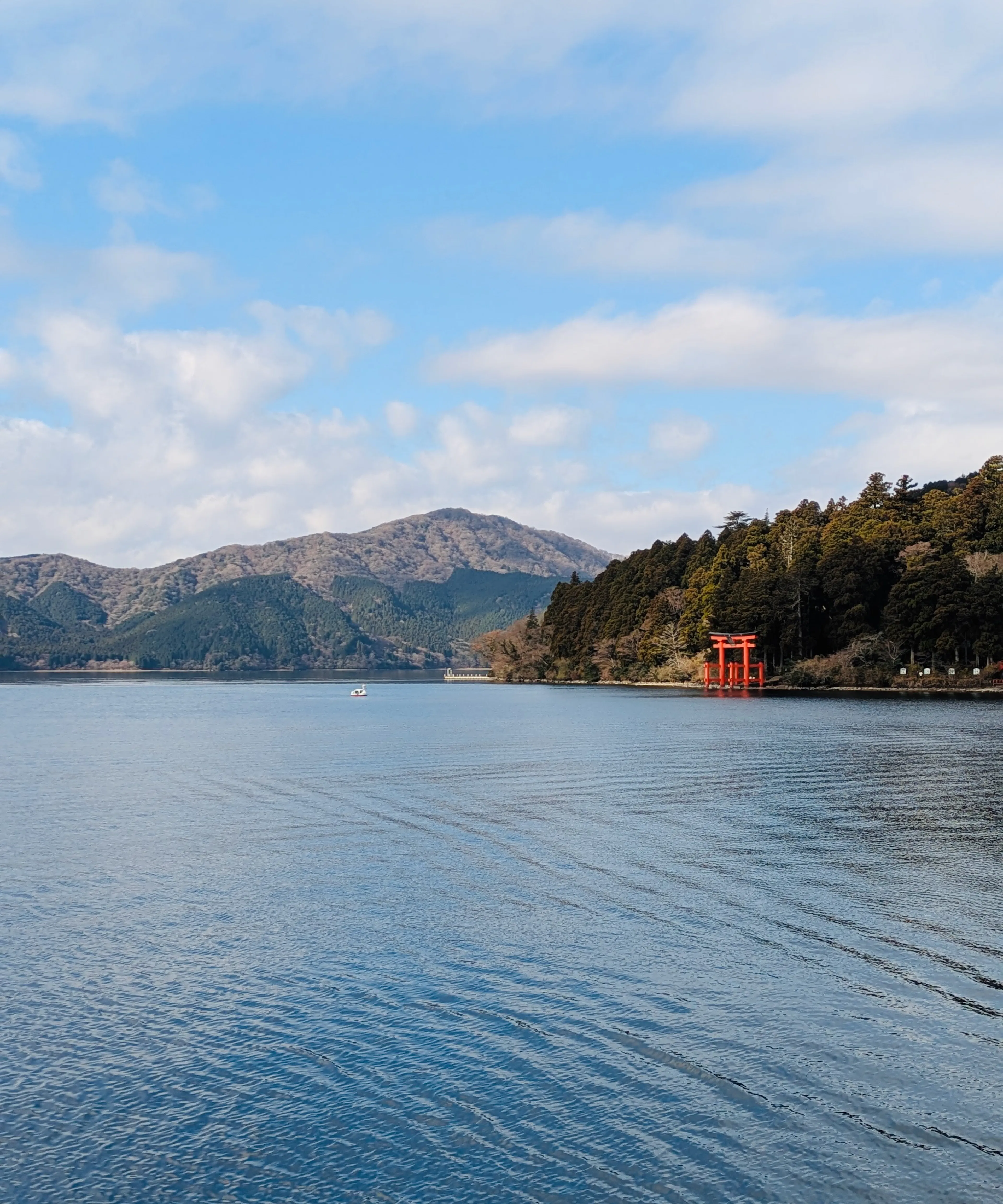 Lake Ashi feat. Hakone Shrine