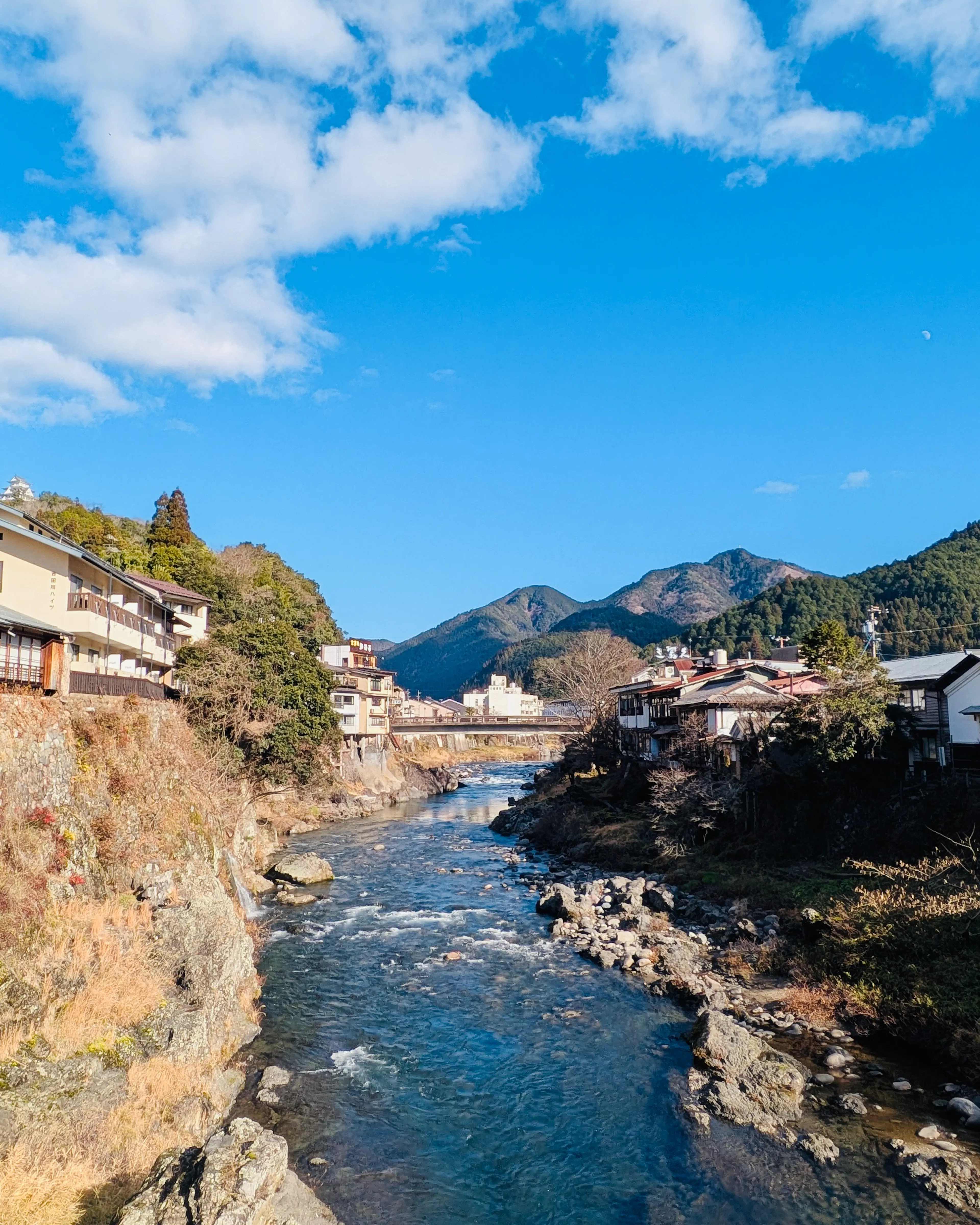 Gorgeous river view of Gujo Hachiman