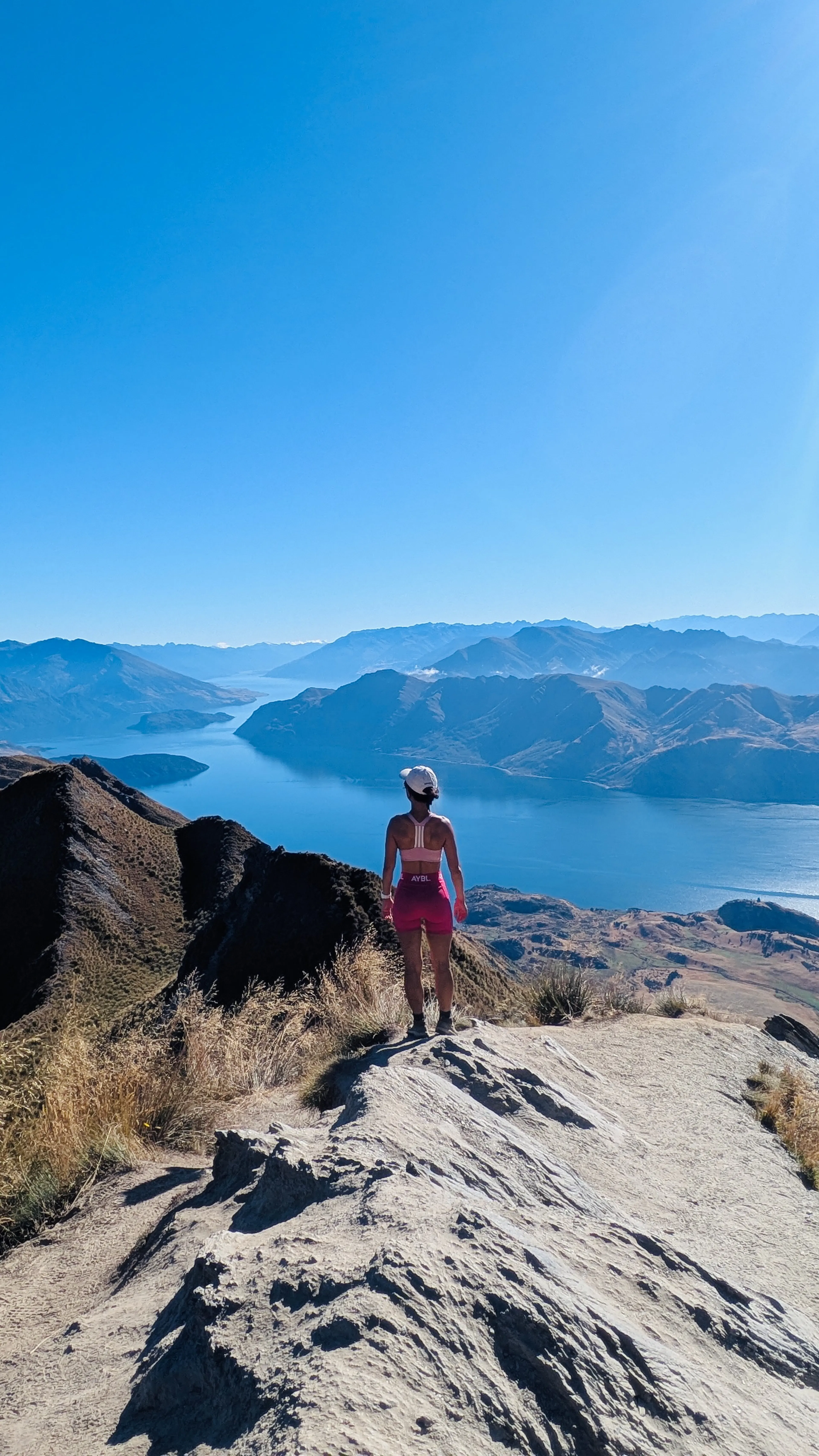 Roys Peak viewpoint / false 'summit'