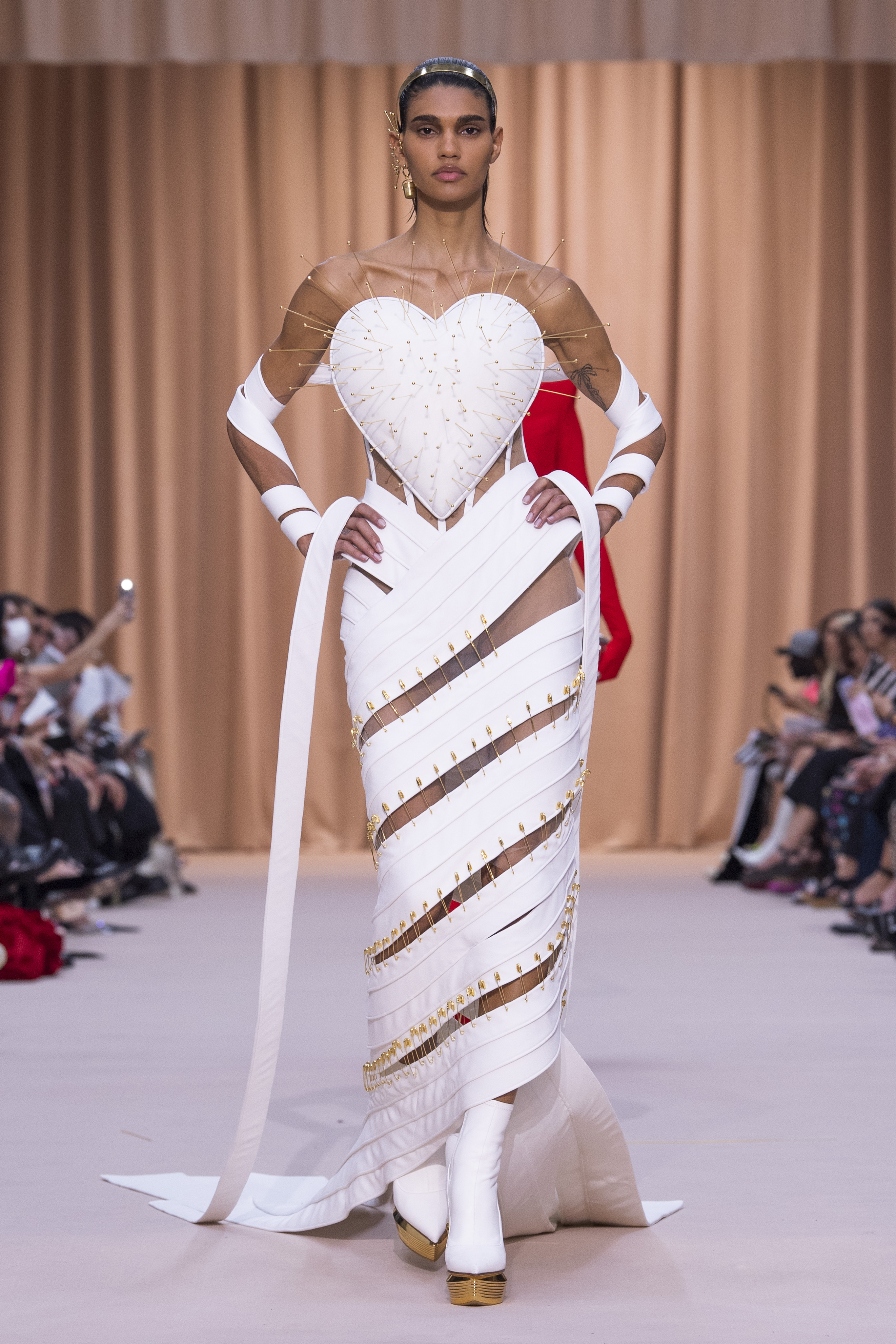 Olivier Rousteing Sends Human Pin Cushions, Conical Bras And Moulded Baby  Bumps Down The Runway For Jean Paul Gaultier Couture