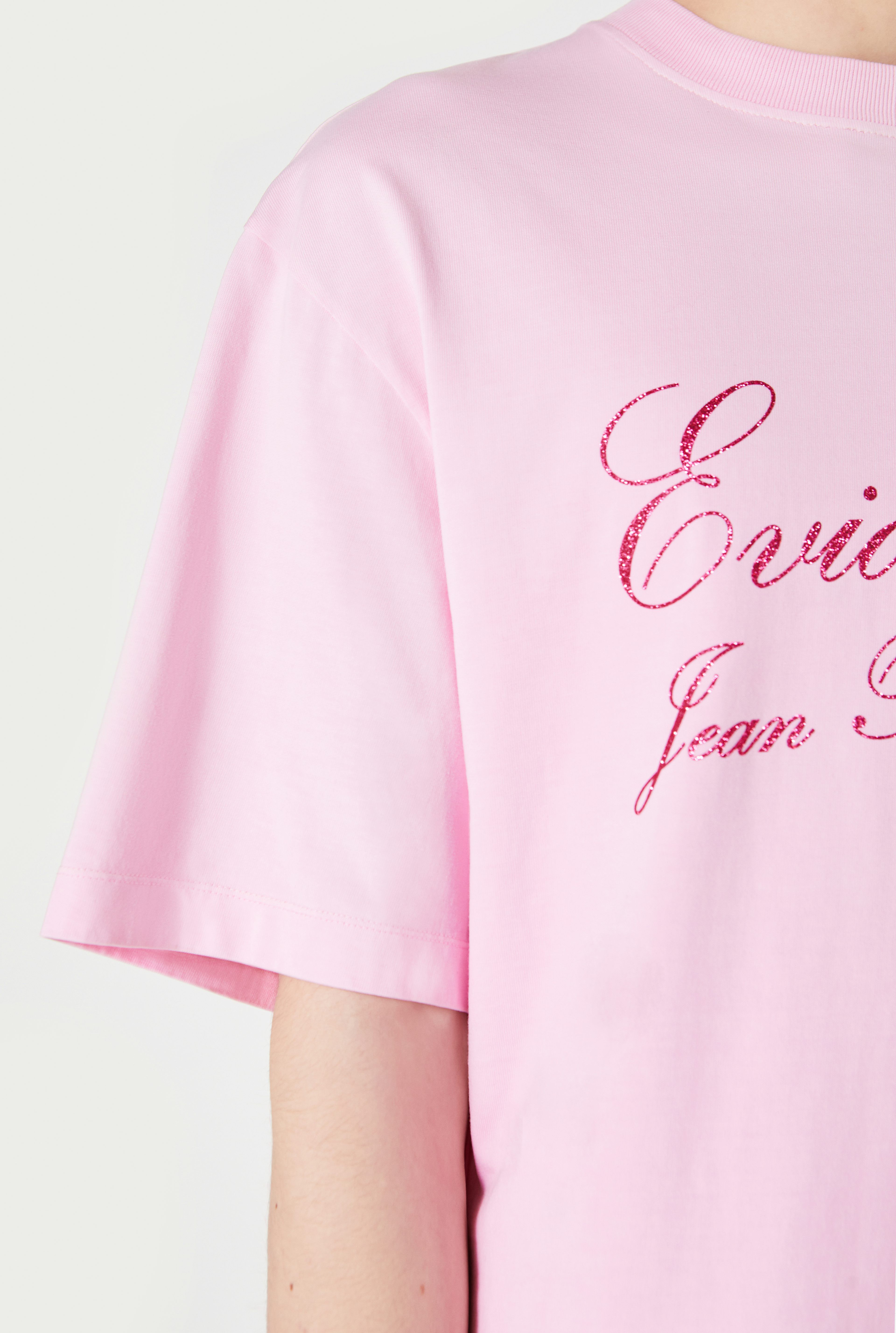 The Pink Évidemment T-Shirt