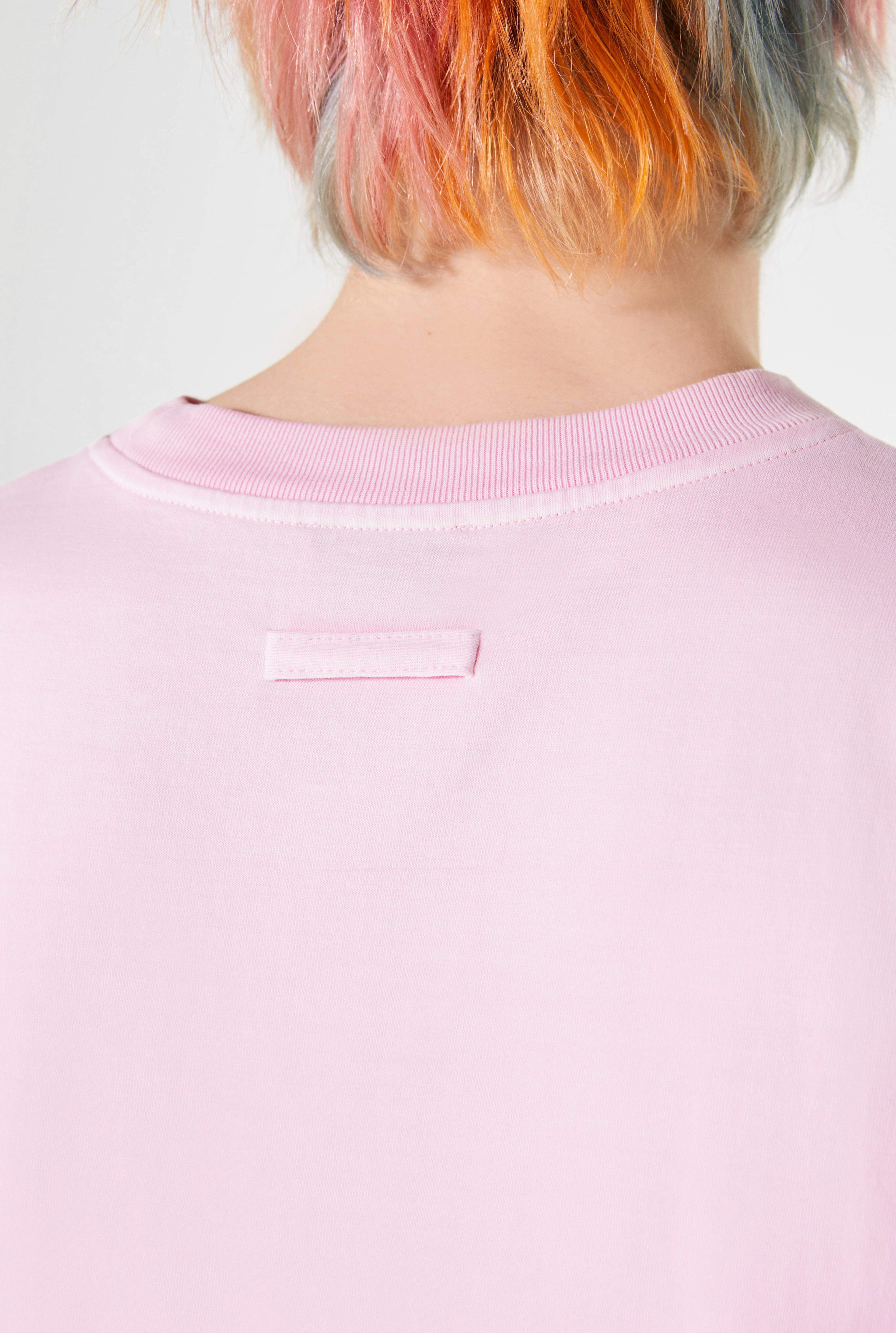The Pink Évidemment T-Shirt