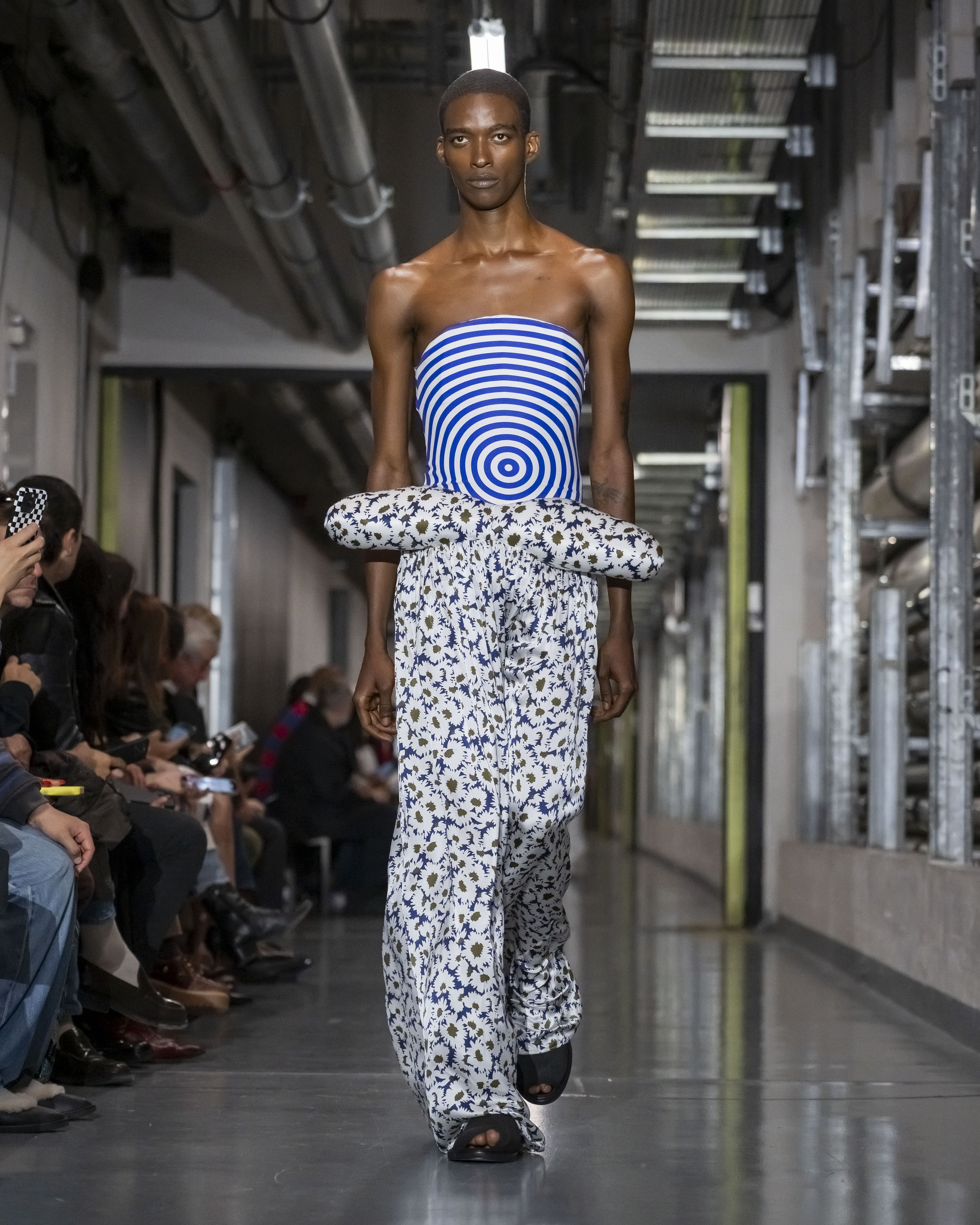 Haut Enfant Jean Paul Gaultier - Taille 8 Ans - Coton Manches Longues - Occasion Très Bon état