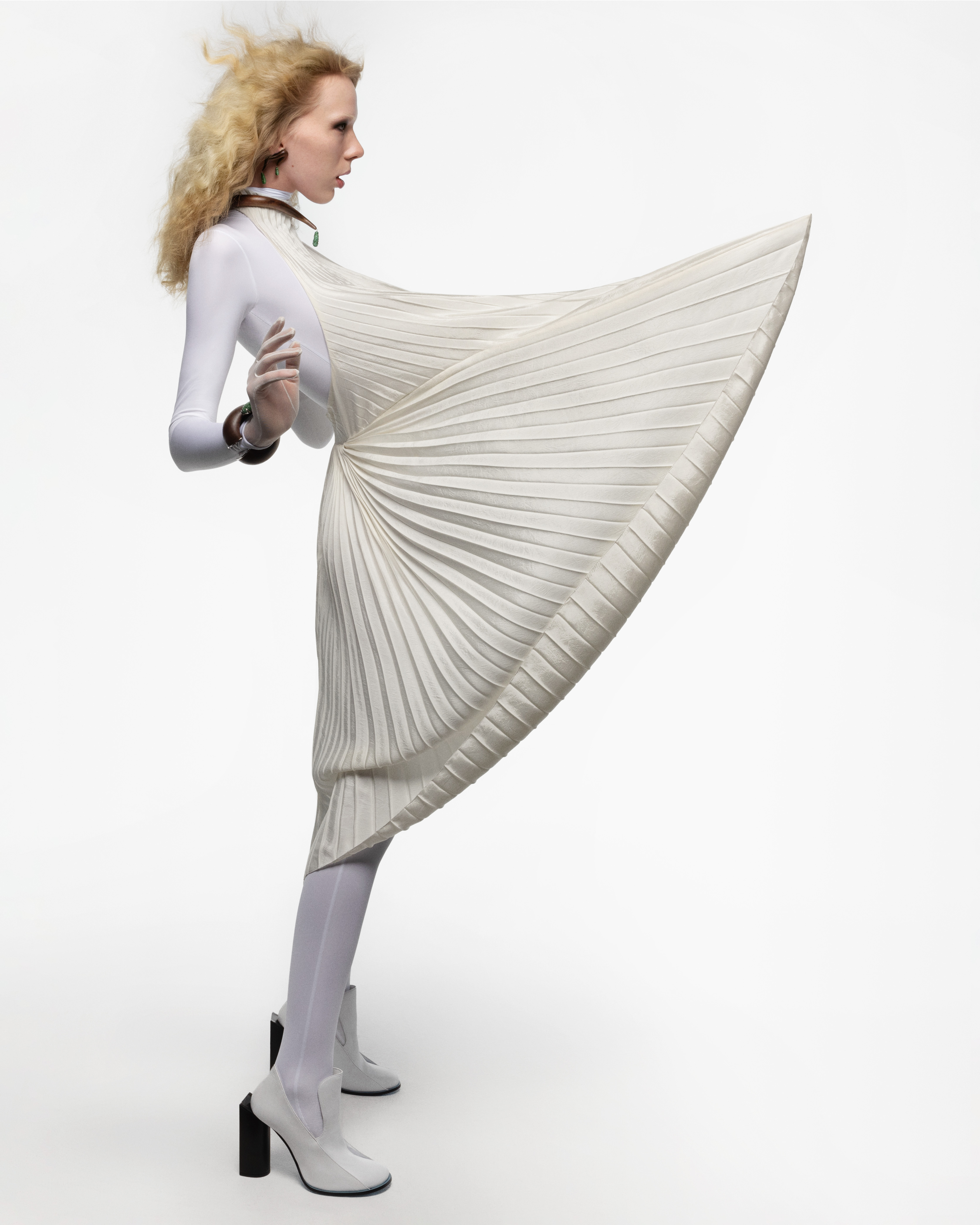 "JUNIOR" SPRING SUMMER 2026