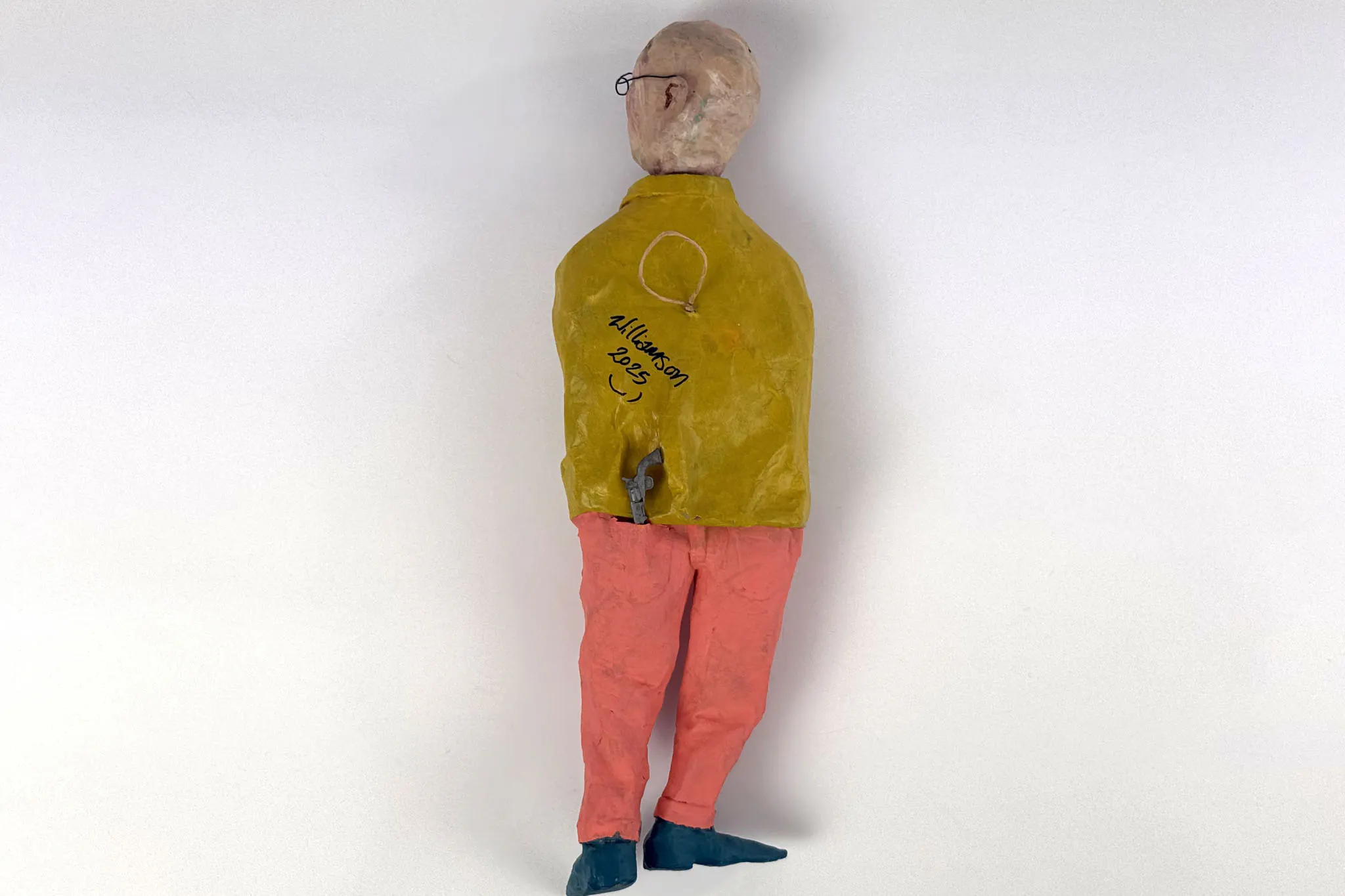 Julia Williamson - THE ART CRITIQUES - 3