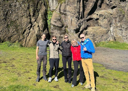 image and caption image