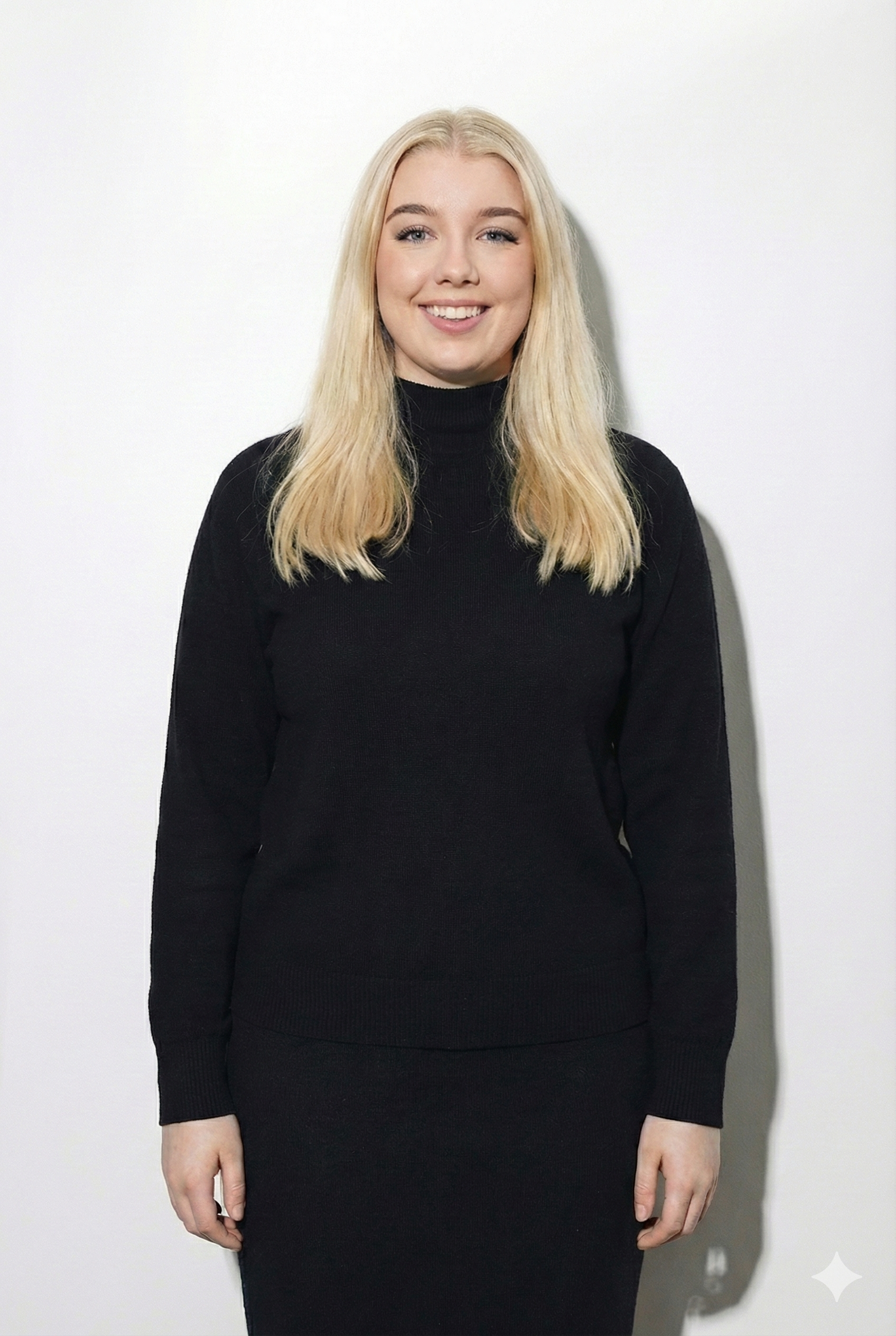 Mynd af Áslaugu rekstarstjóra Júní