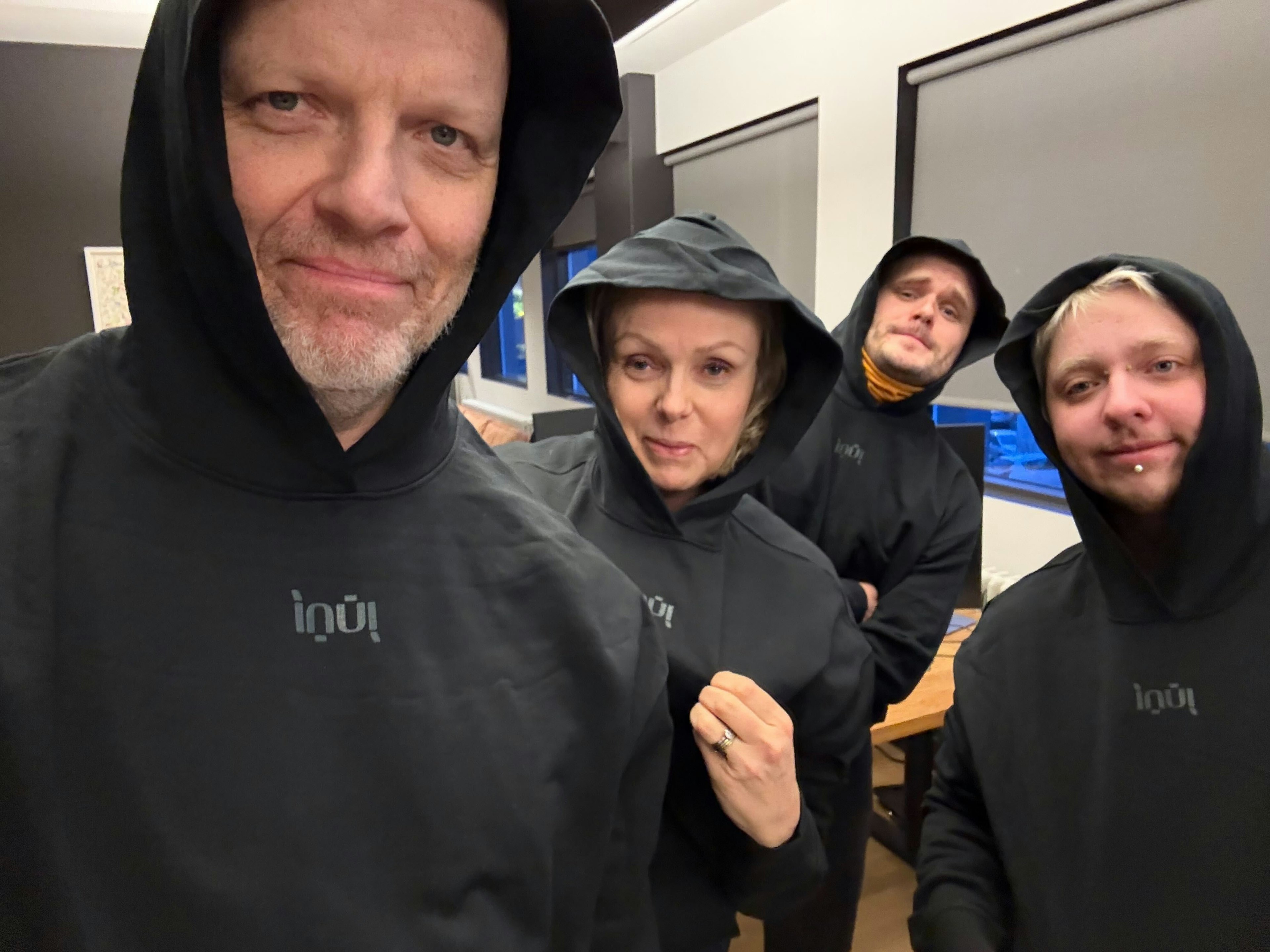 image and caption image