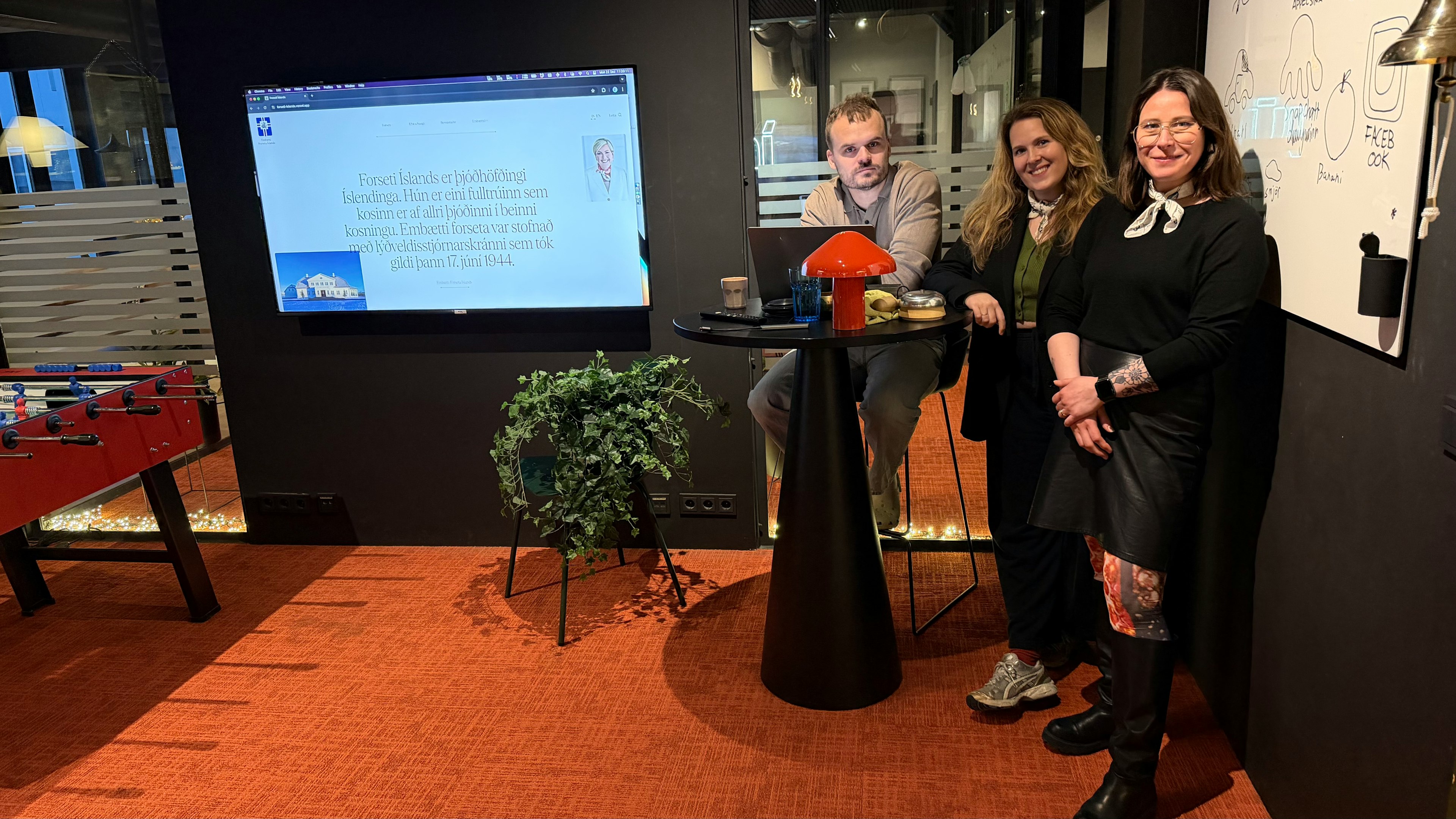 image and caption image