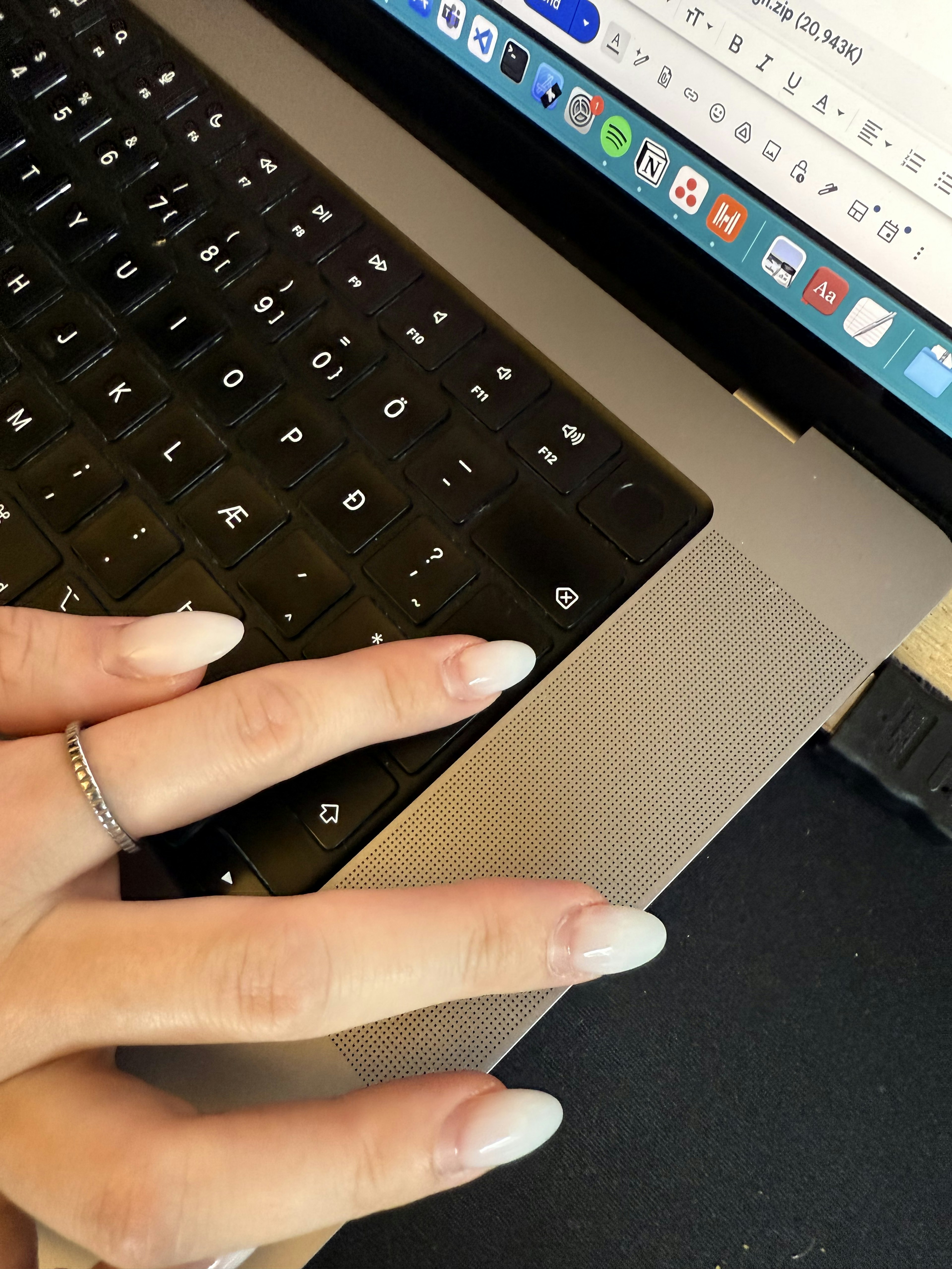 image and caption image