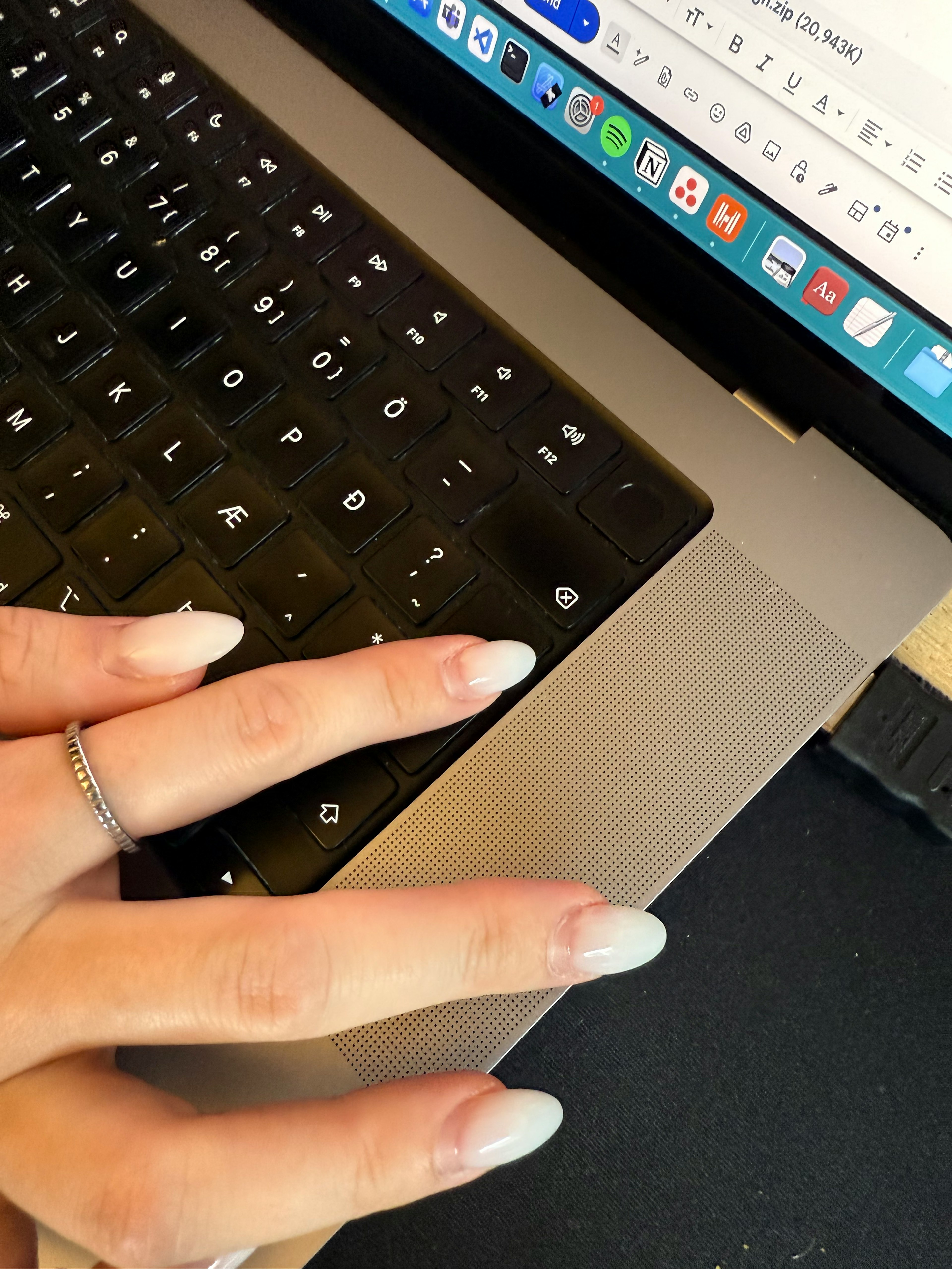 image and caption image