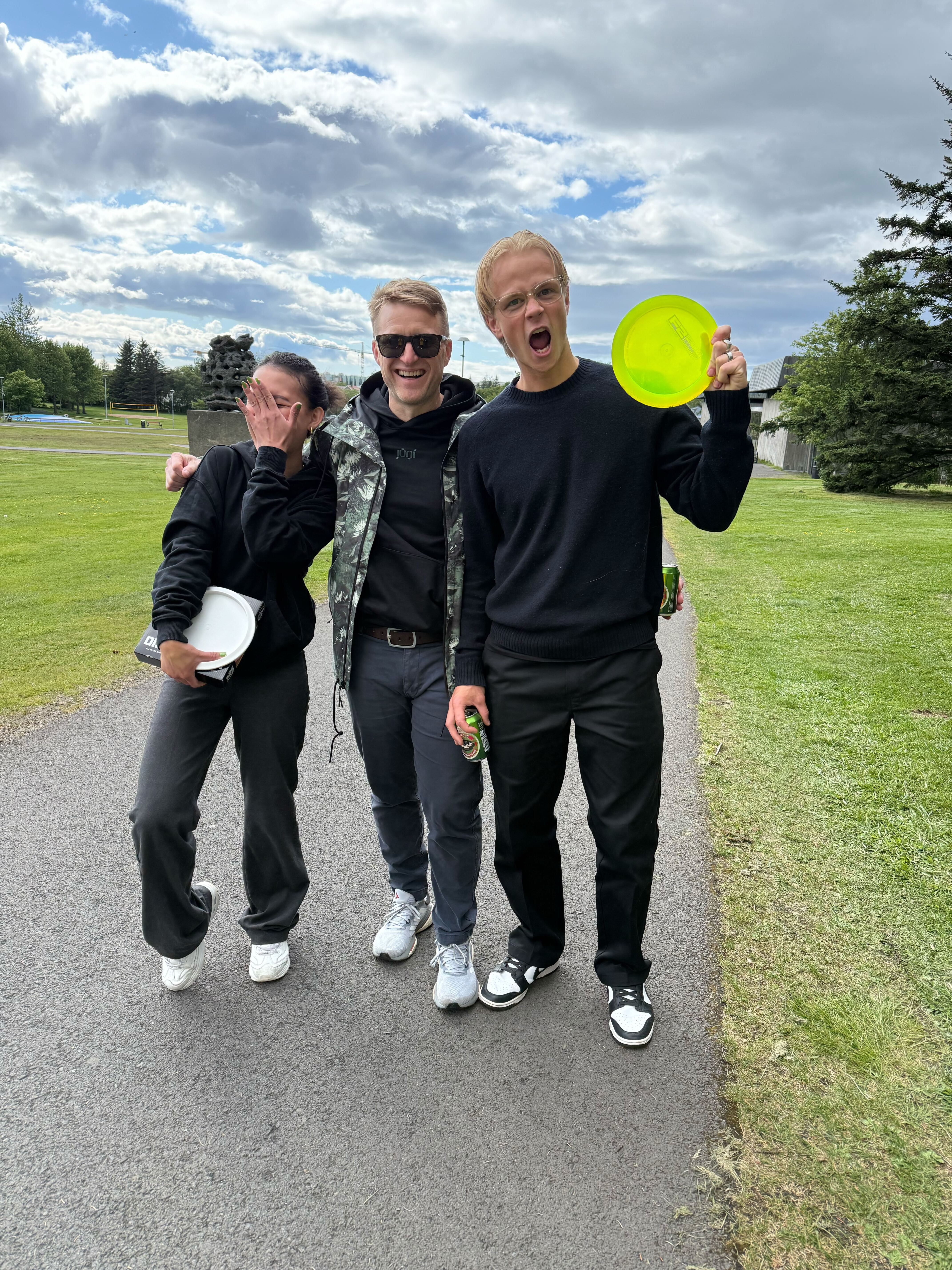 image and caption image