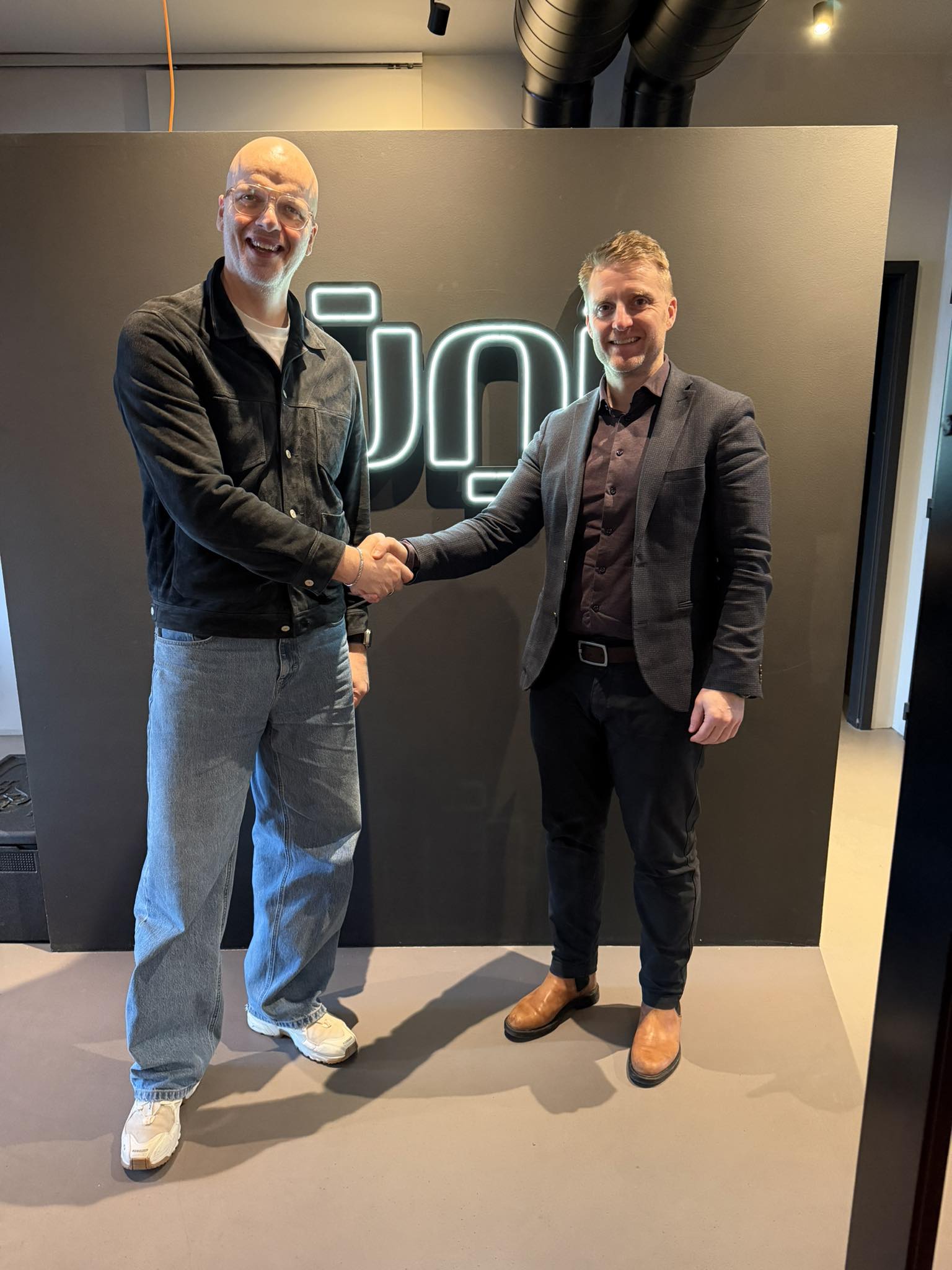 image and caption image