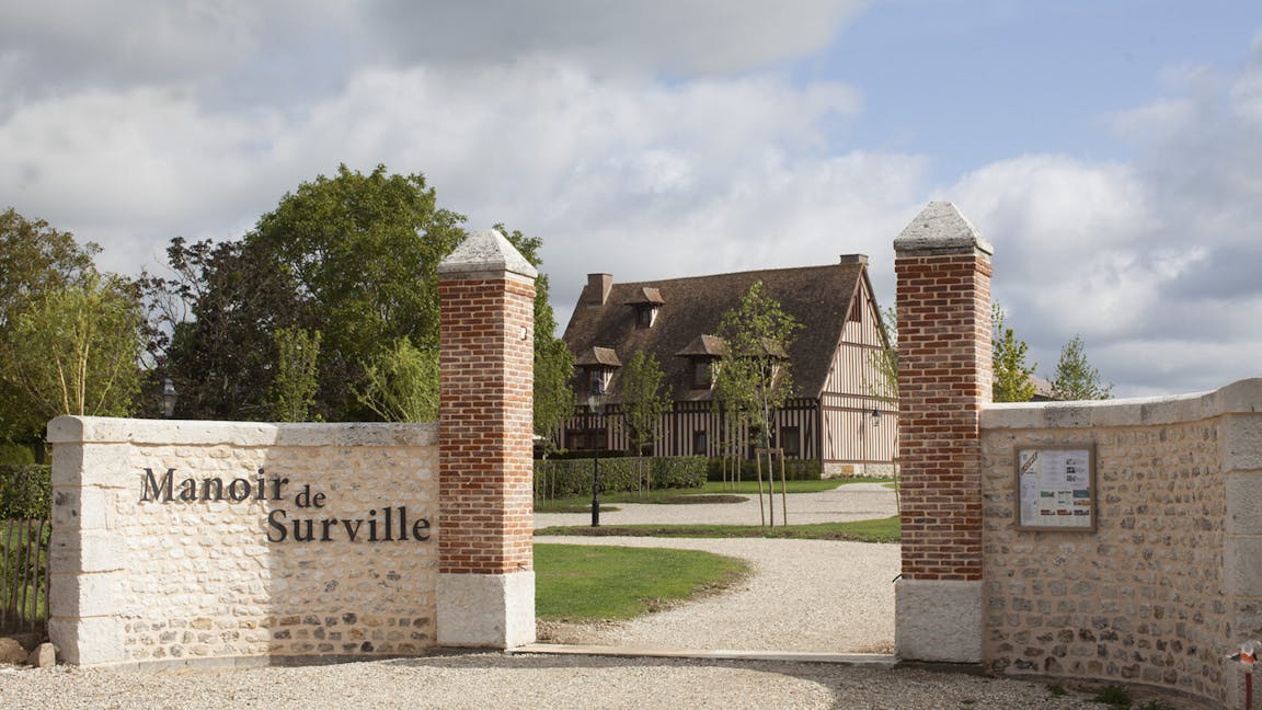 entrée hôtel restaurant