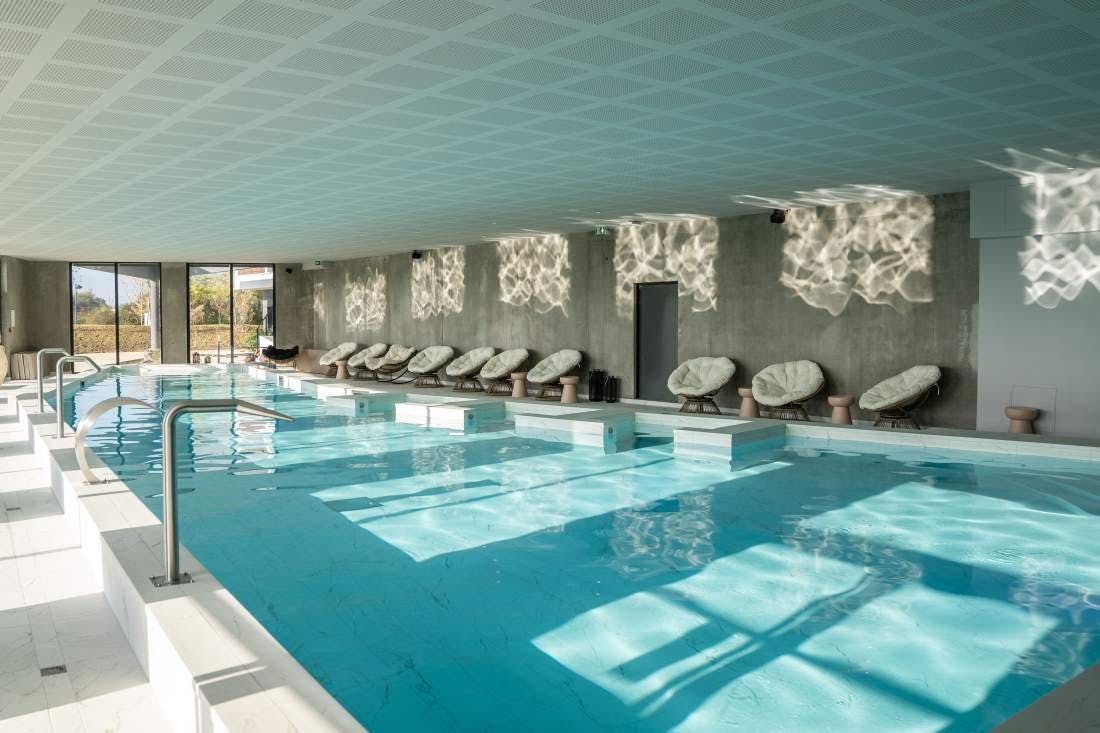 piscine avec jets