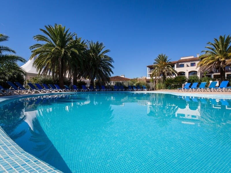 hôtel avec piscine à Port Grimaud