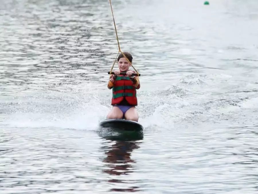 Ski nautique en famille dans l'Oise