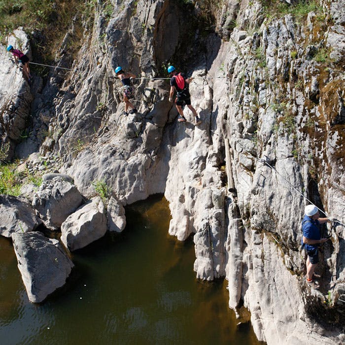 Activité famille ardèche Aquarock