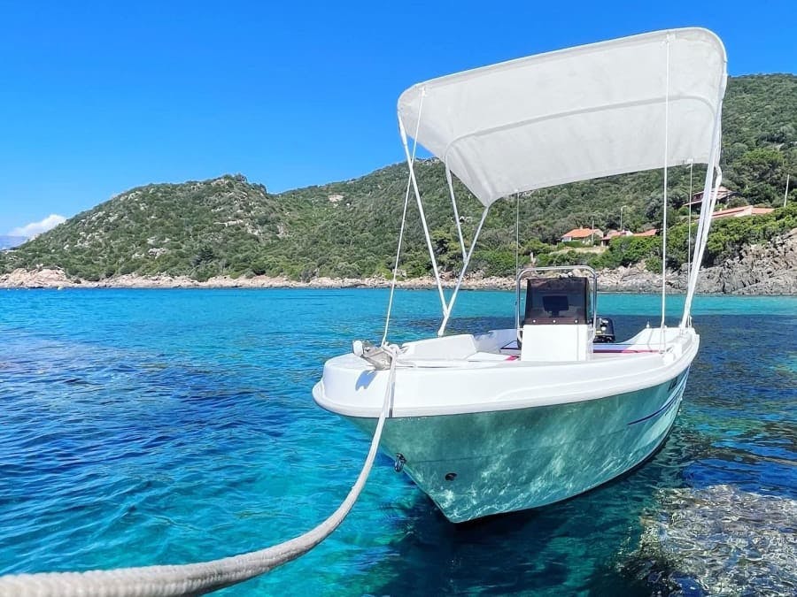 Location de bateau sans permis à Saint-Raphaël