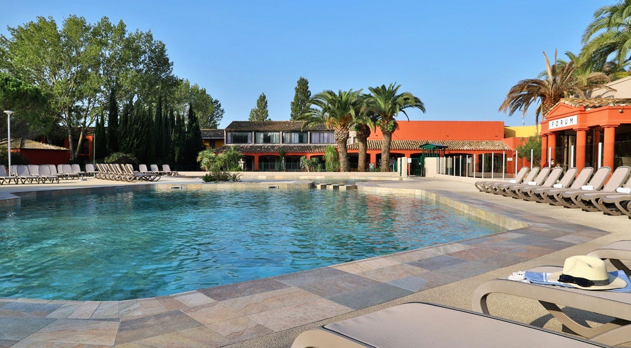 Piscine et pataugeoire ou bassin enfants