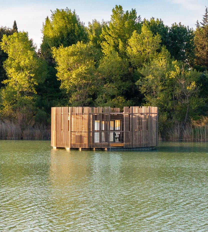 Cabanes flottantes en Provence