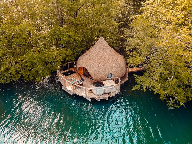 cabane familiale flottante