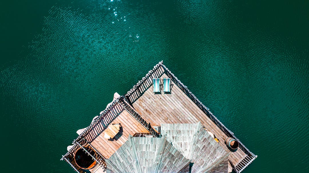 Cabane Spa sur l'eau famille