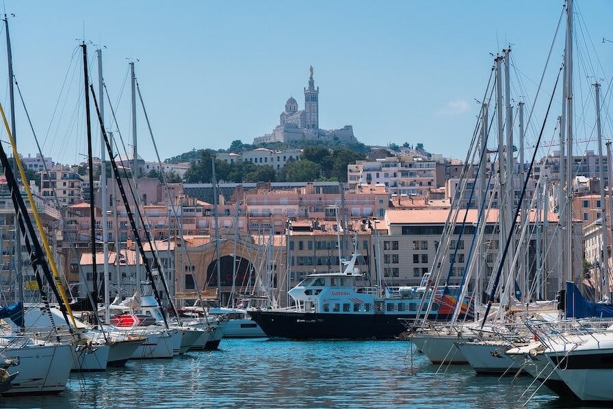 visiter marseille en famille en automne
