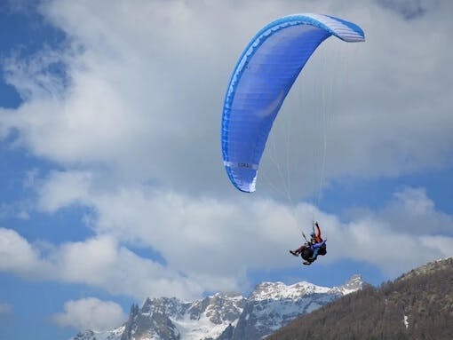 Vol d'été en Parapente à Serre Chevalier (05) 