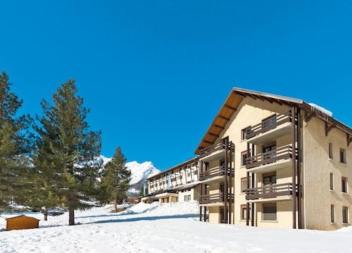 village vacances avec piscine Serre Chevalier
