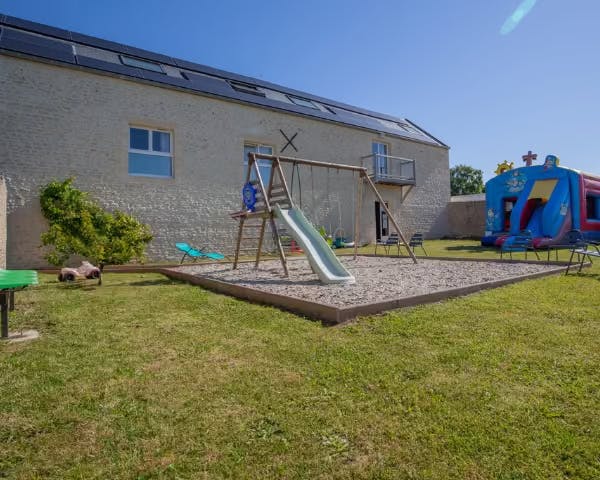 gîte avec aire de jeux normandie
