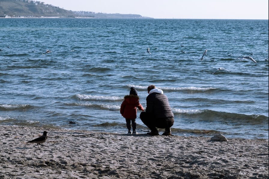 vacances à la mer en hiver en famille