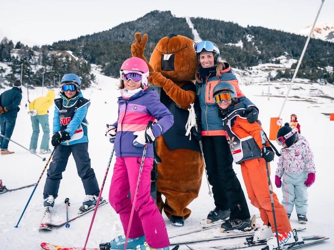 skier en famille en haute maurienne vanoise