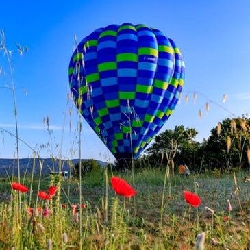 vol-en-montgolfiere-pres-de-gordes--survol-du-luberon