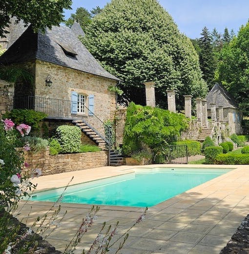 Piscine eau salée printemps